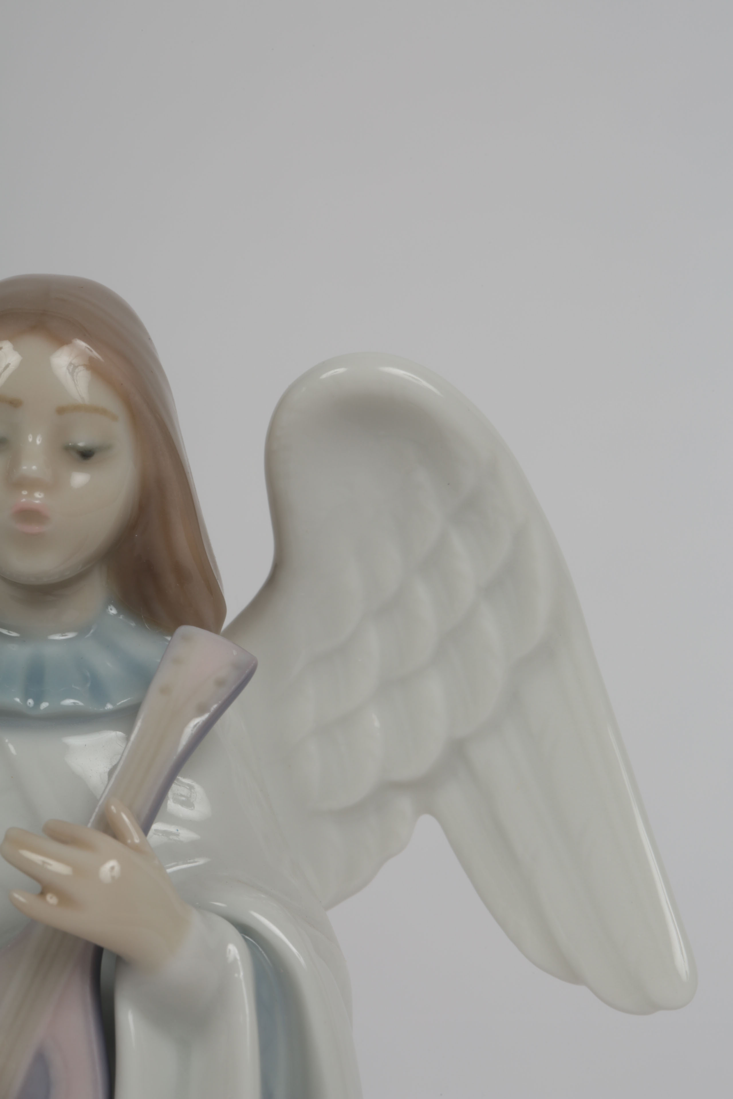 Lladró "Angelic Melody" Porcelain Figurine