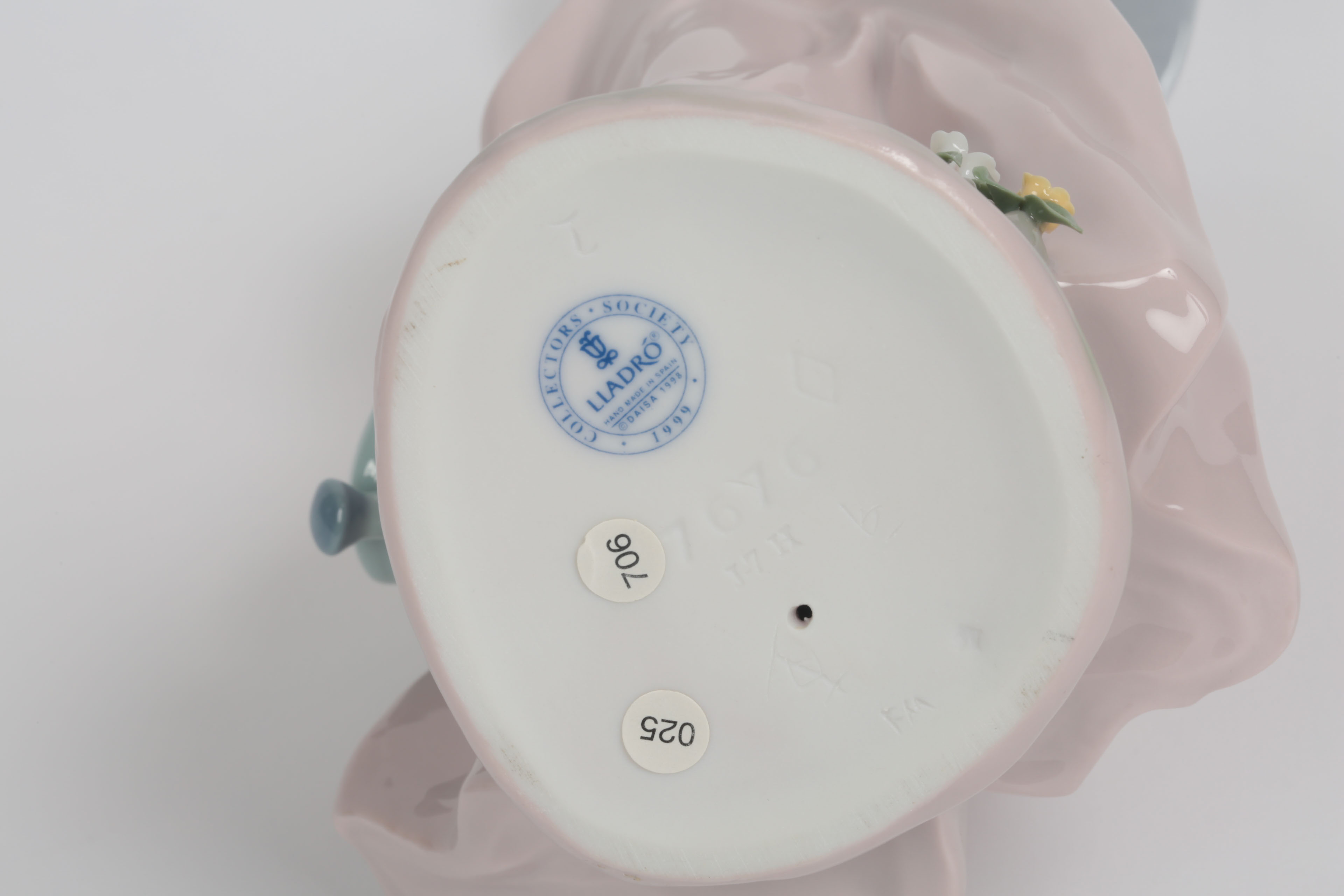 Lladró Society "A Wish Come True" Porcelain Figurine