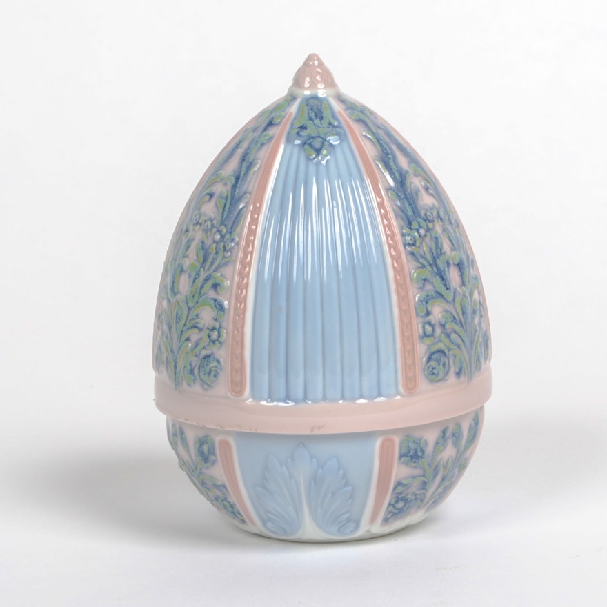 Lladró "Spring Egg" Porcelain Decor