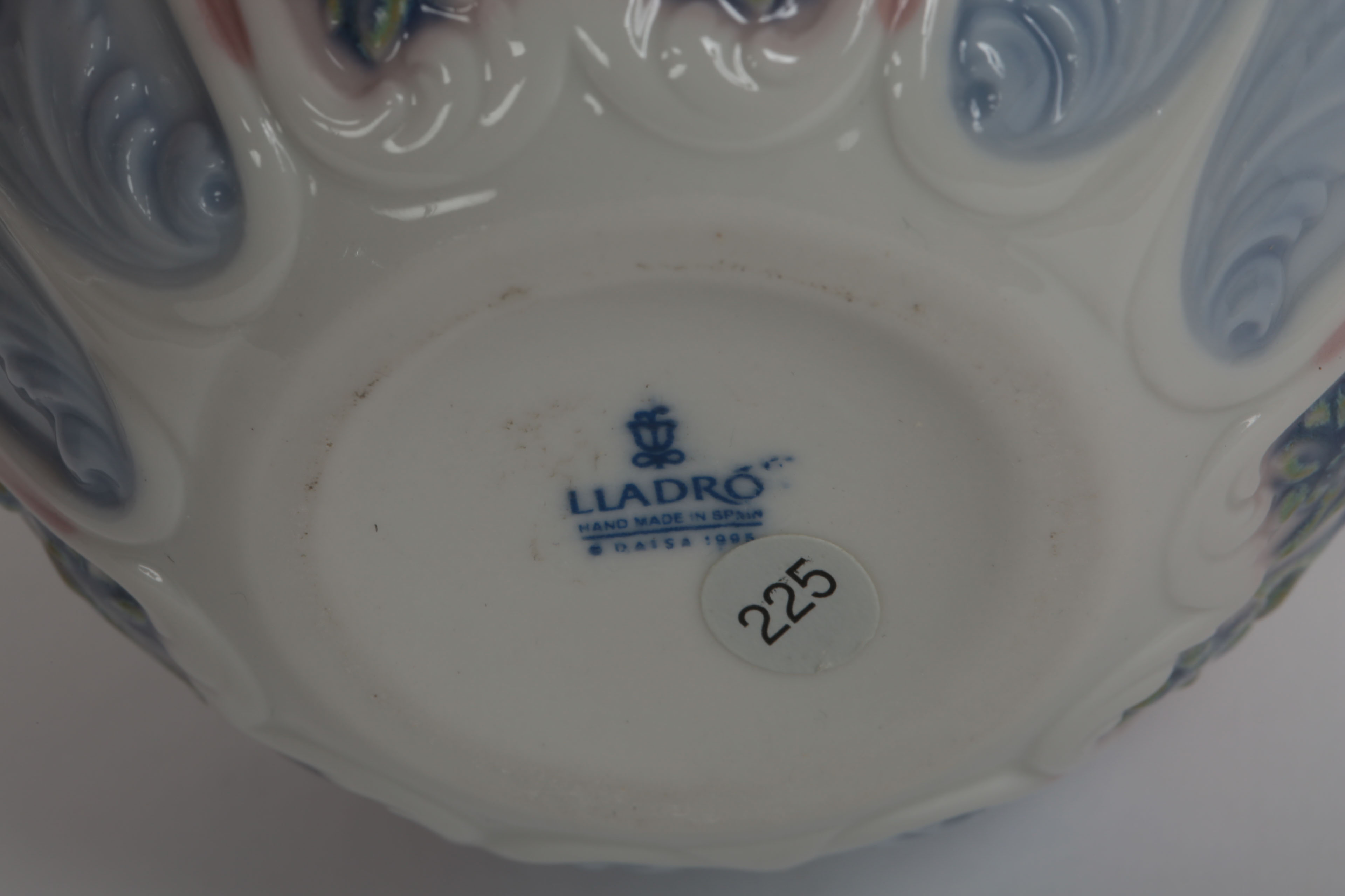 Lladró "Spring Egg" Porcelain Decor