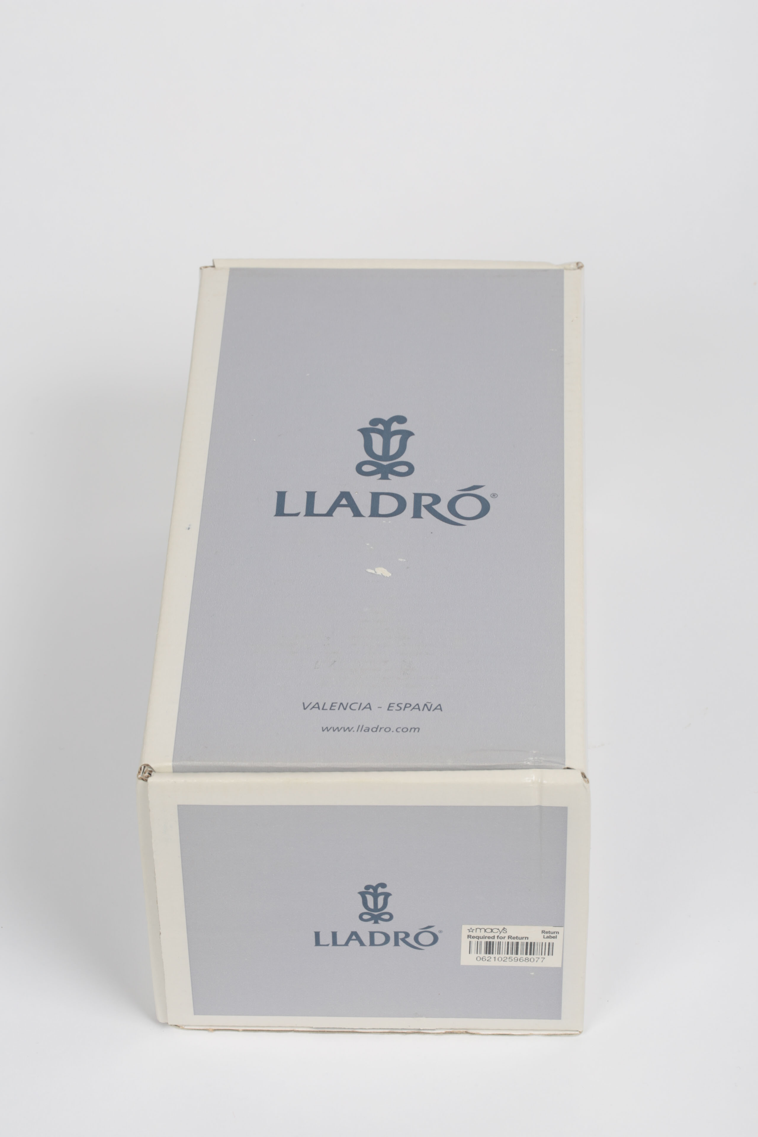 Lladró "Flowers For Mommy" Porcelain Figurine