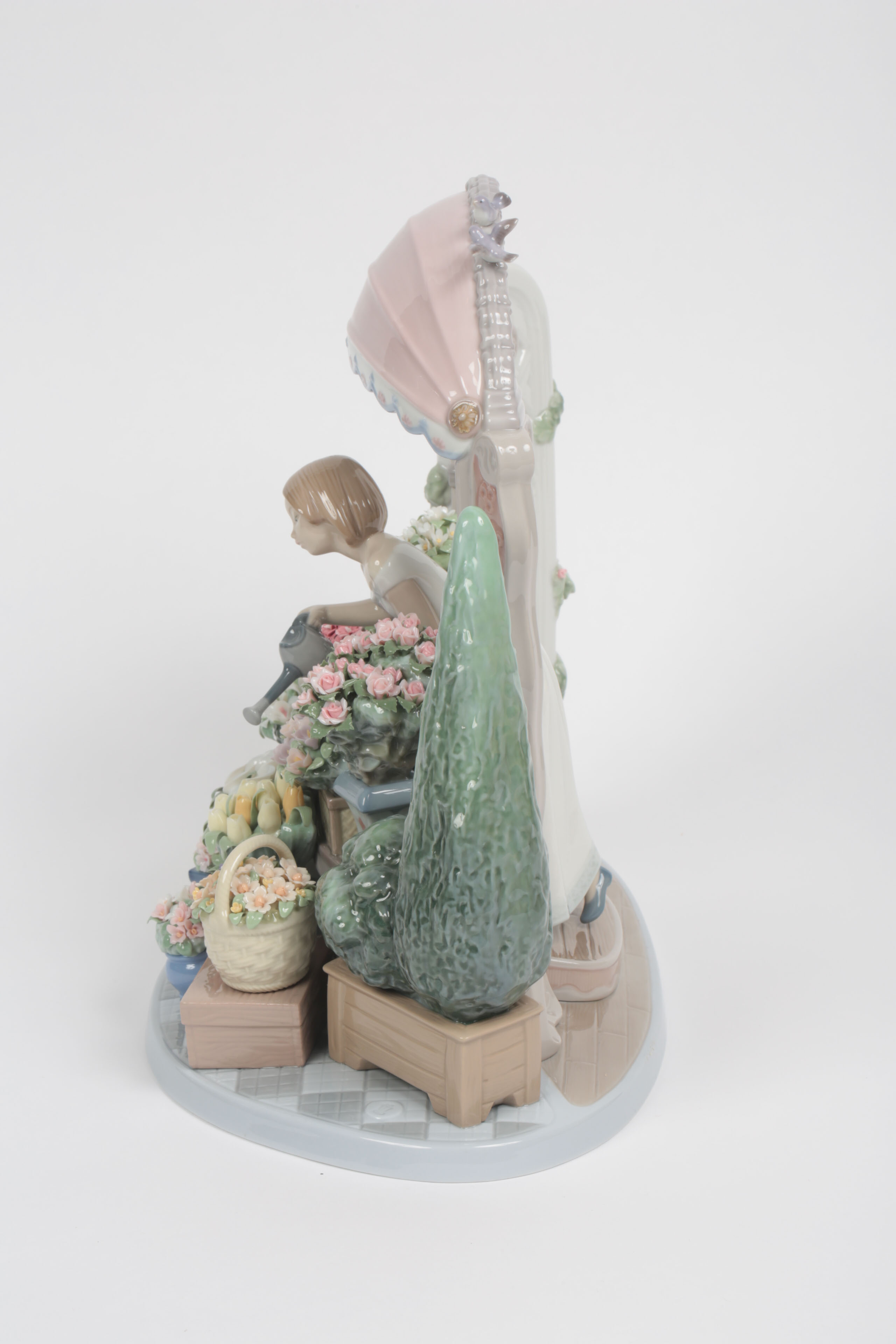Lladró Utopia "Romantic Feelings" Porcelain Figurine