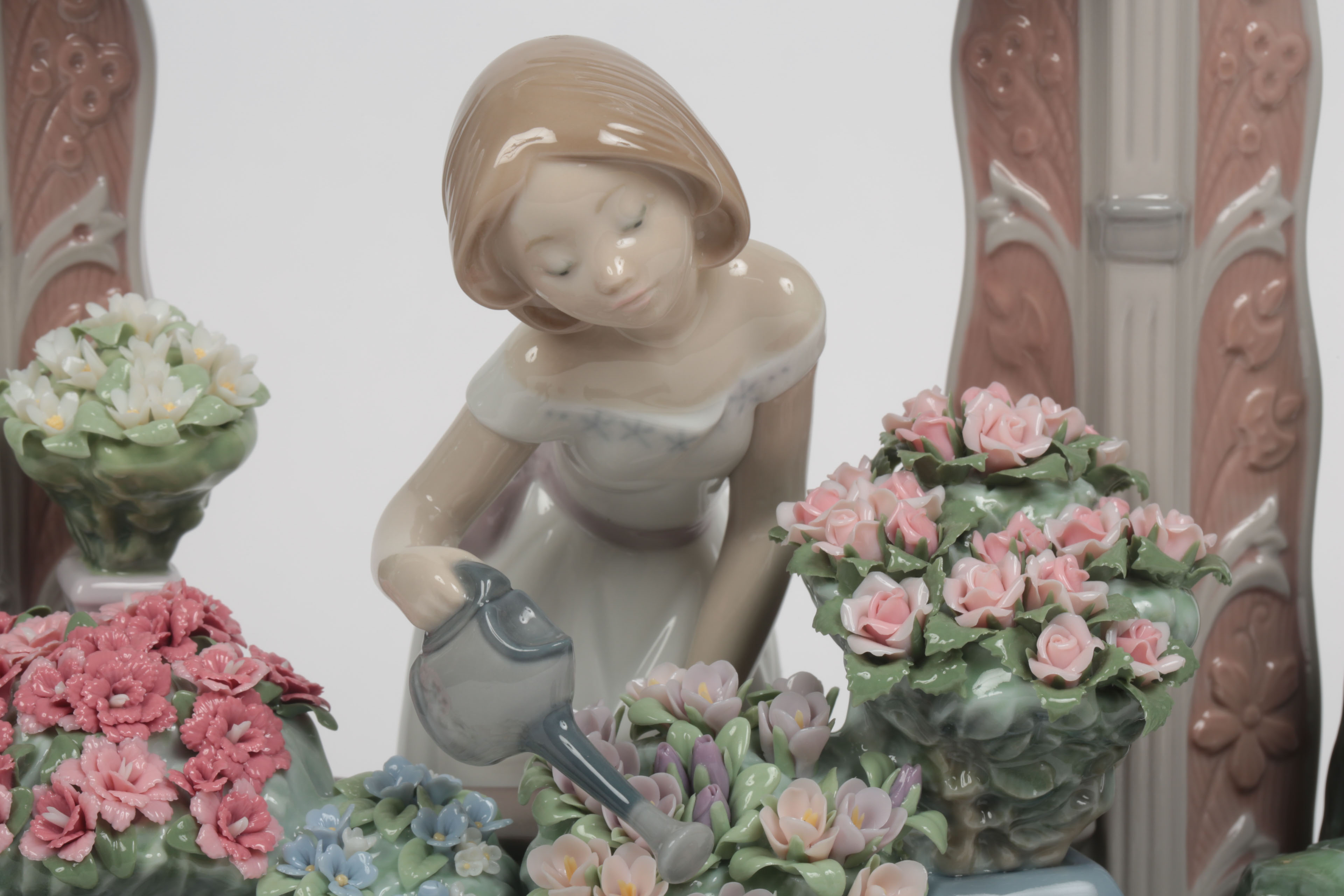 Lladró Utopia "Romantic Feelings" Porcelain Figurine