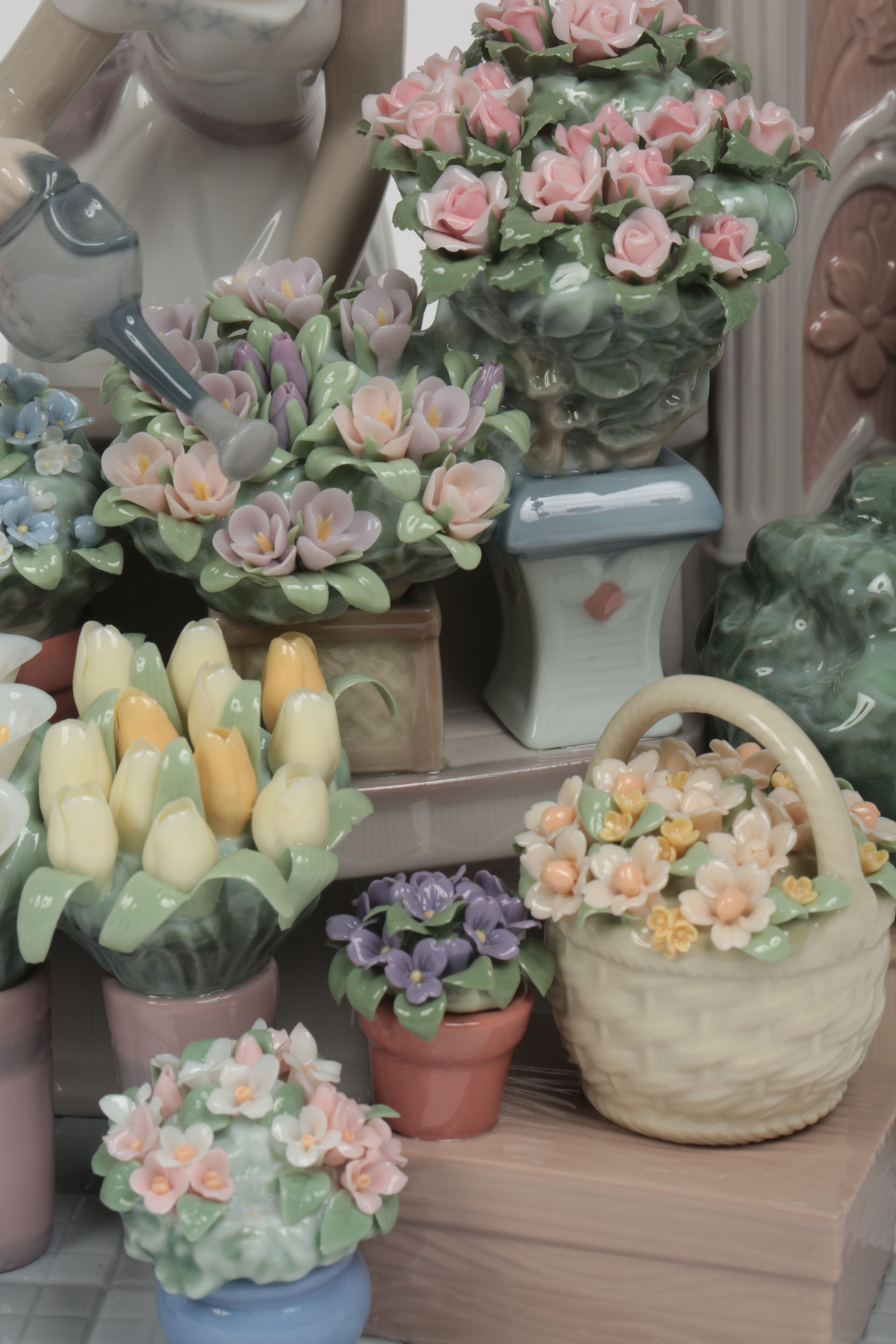 Lladró Utopia "Romantic Feelings" Porcelain Figurine