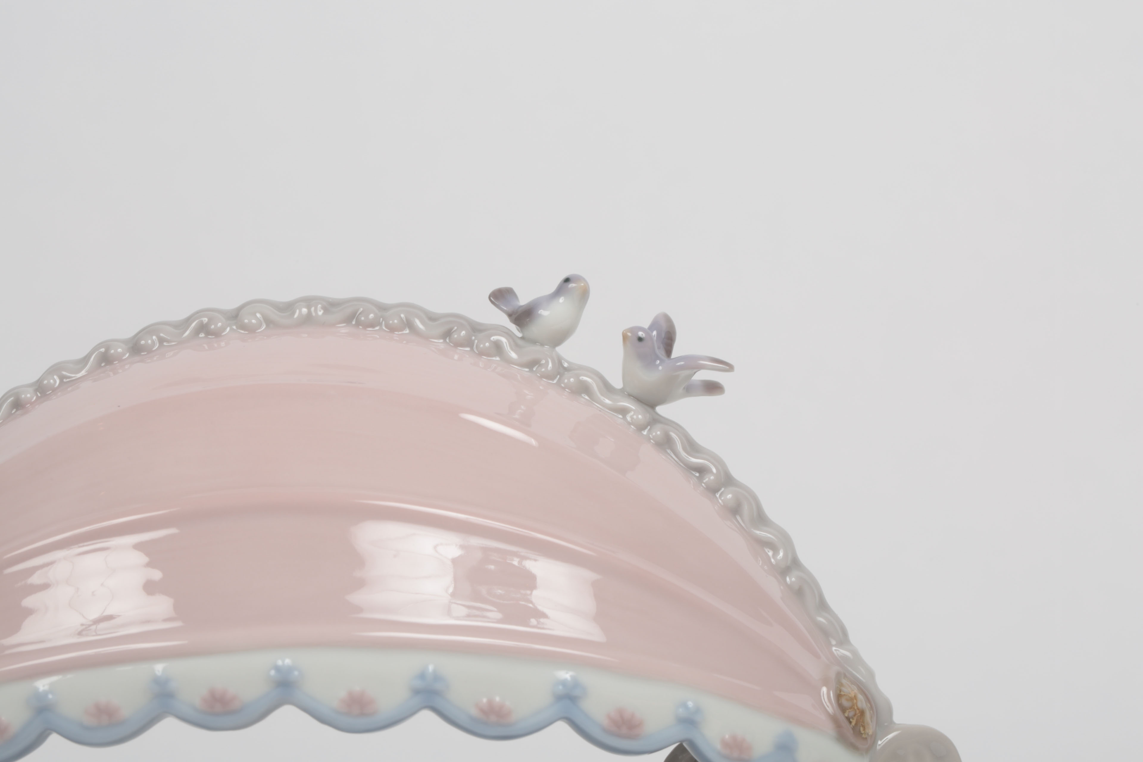Lladró Utopia "Romantic Feelings" Porcelain Figurine
