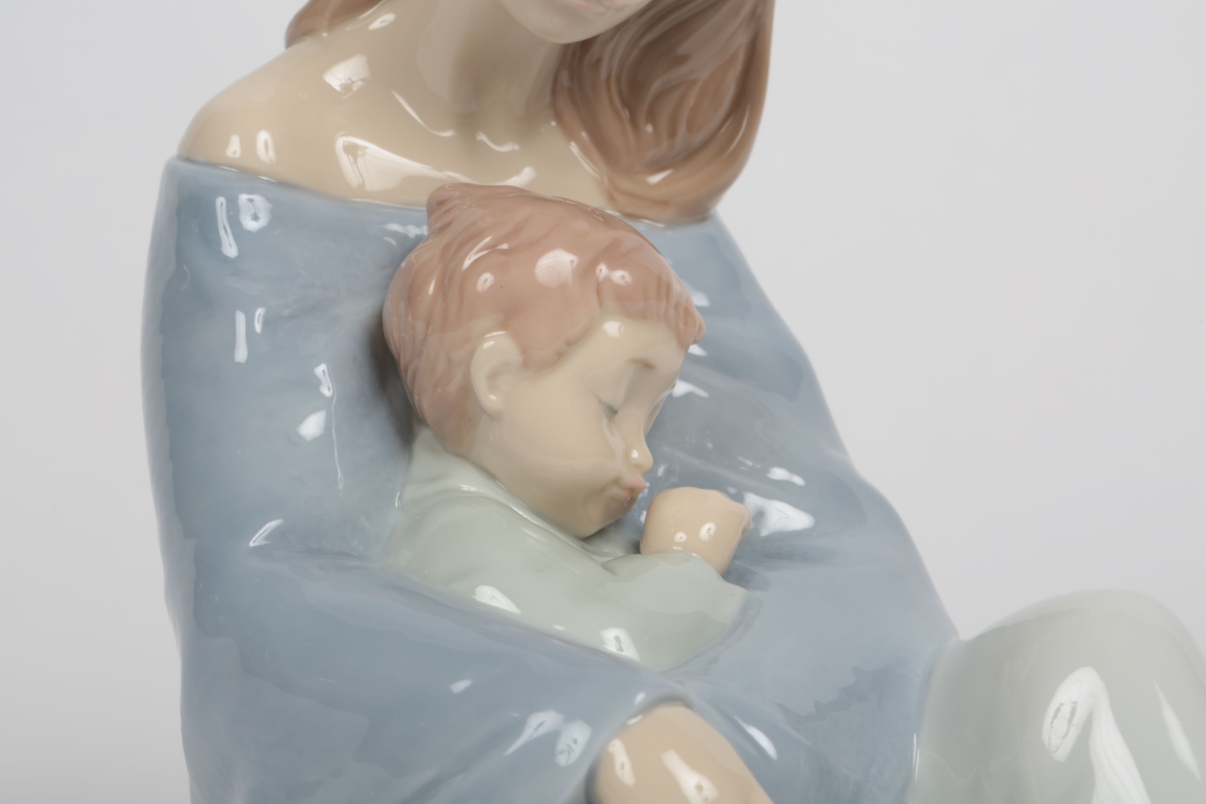 Nao "The Greatest Bond" Porcelain Figurine