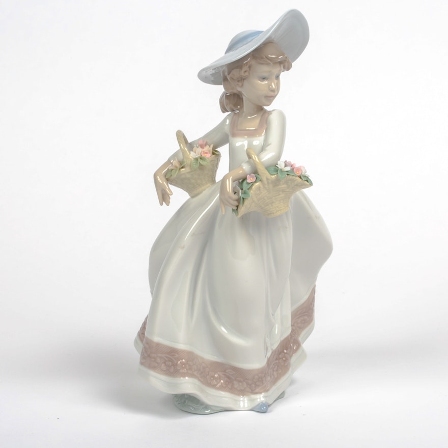 Lladró Macy's Exclusive "Sweet Flowers" Porcelain Figurine