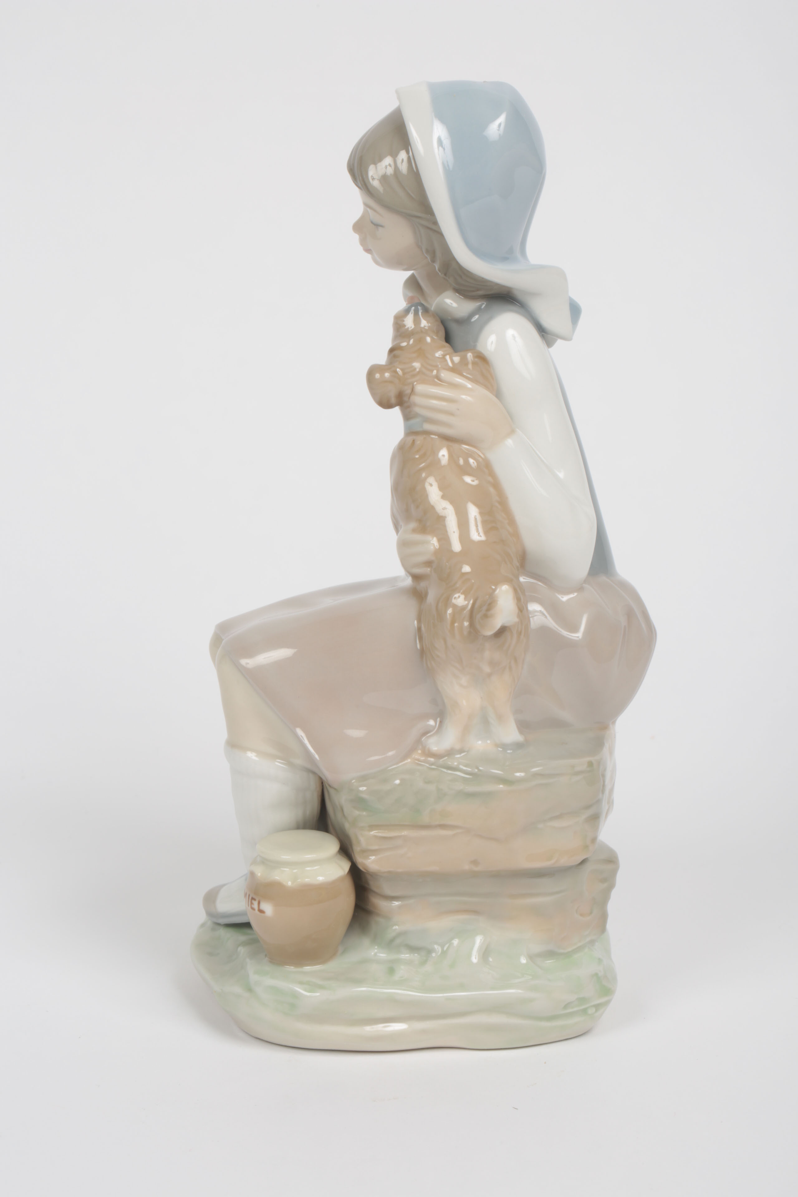 Lladró "Girl with Lantern" Porcelain Figurine