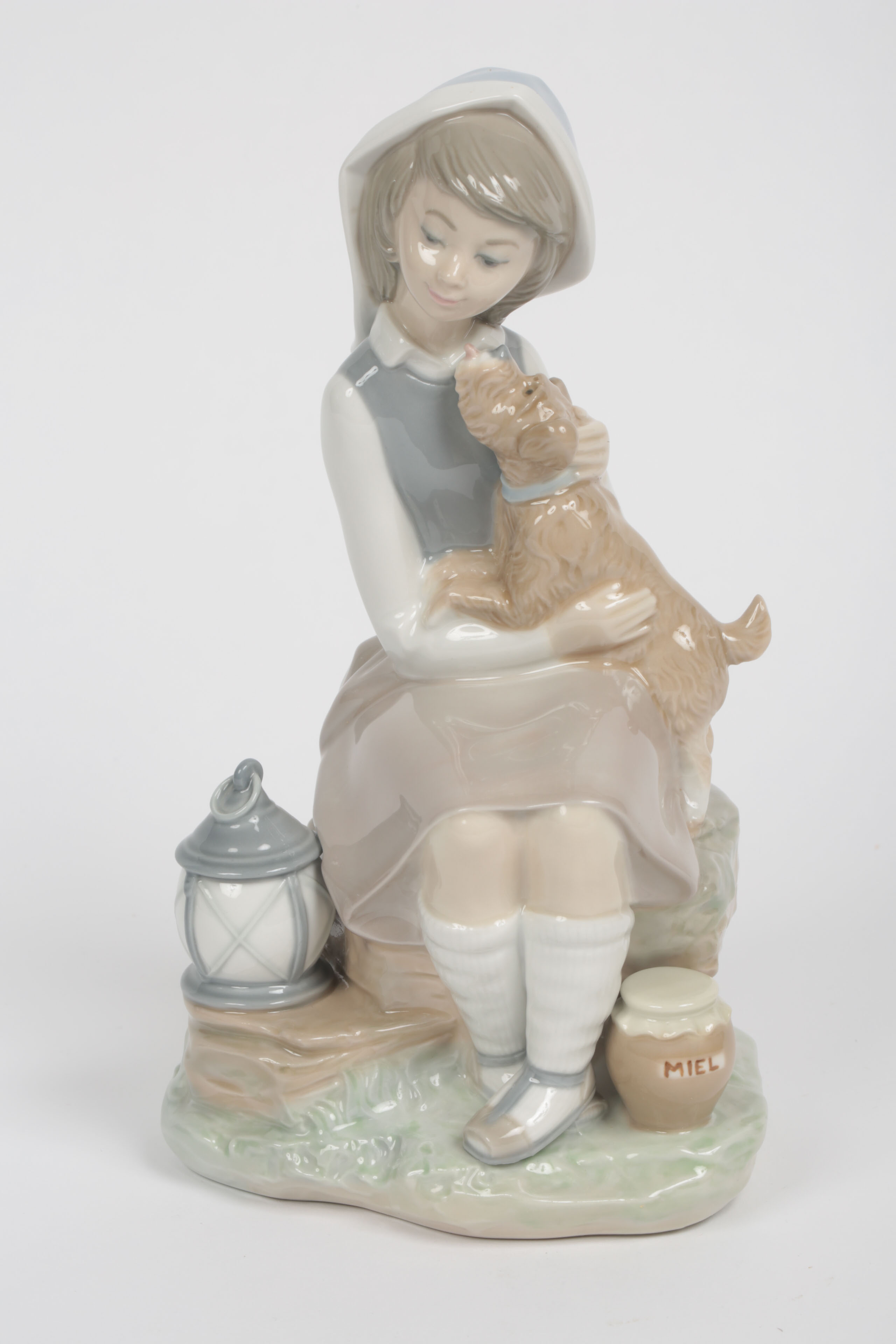 Lladró "Girl with Lantern" Porcelain Figurine