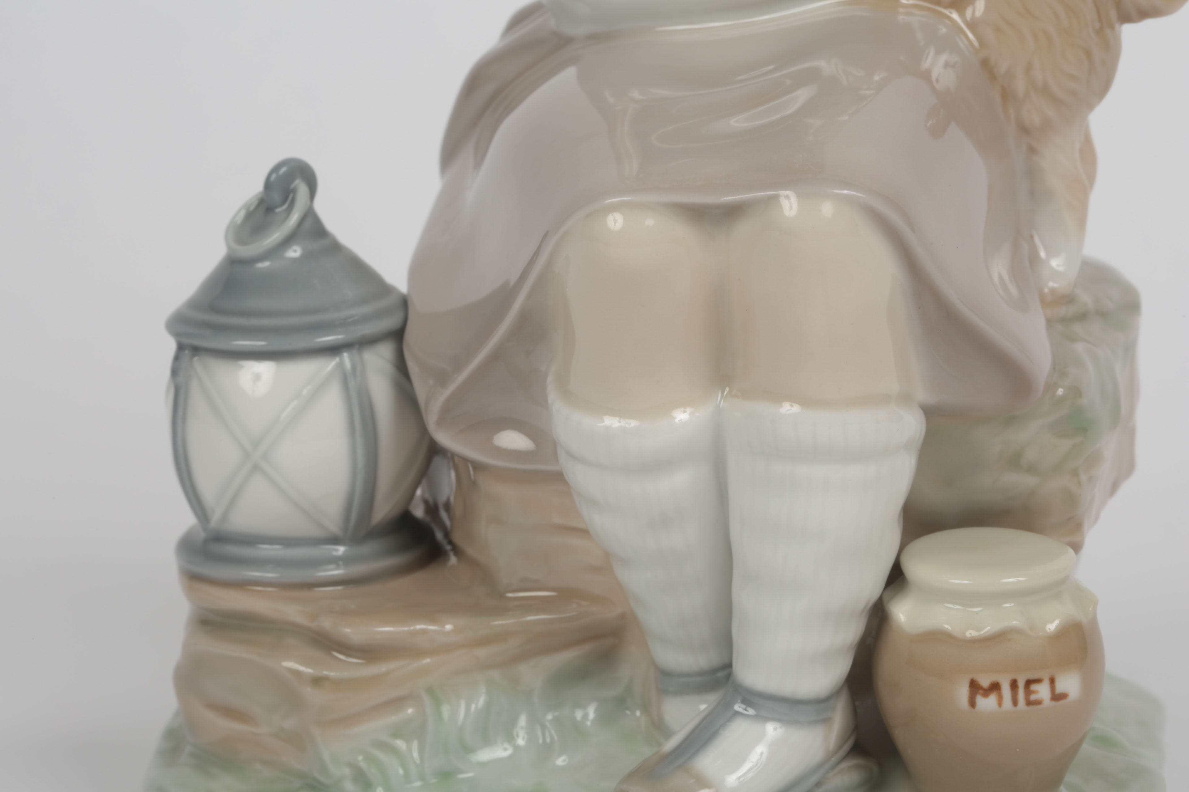 Lladró "Girl with Lantern" Porcelain Figurine