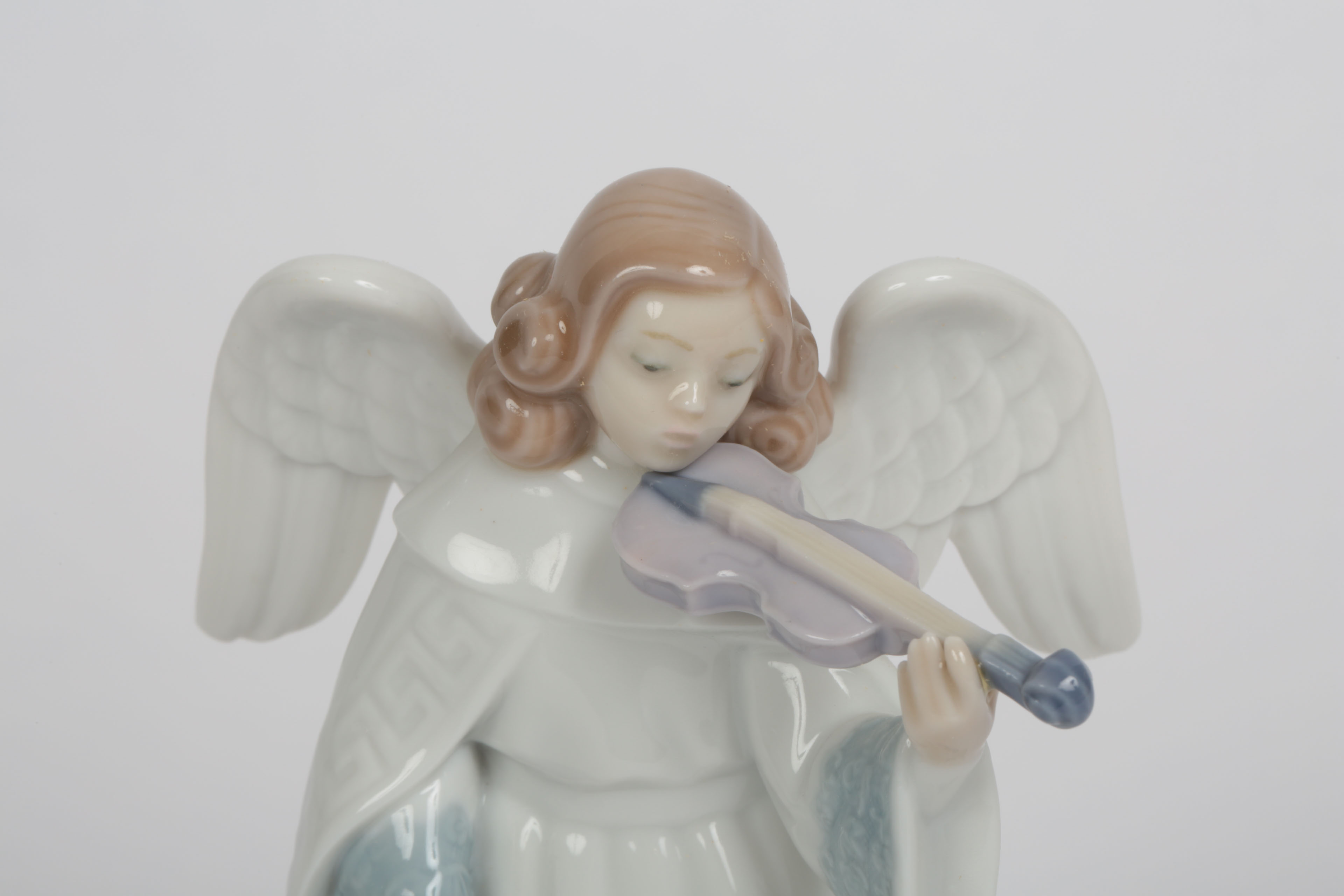Lladró "Angelic Violinist" Porcelain Figurine
