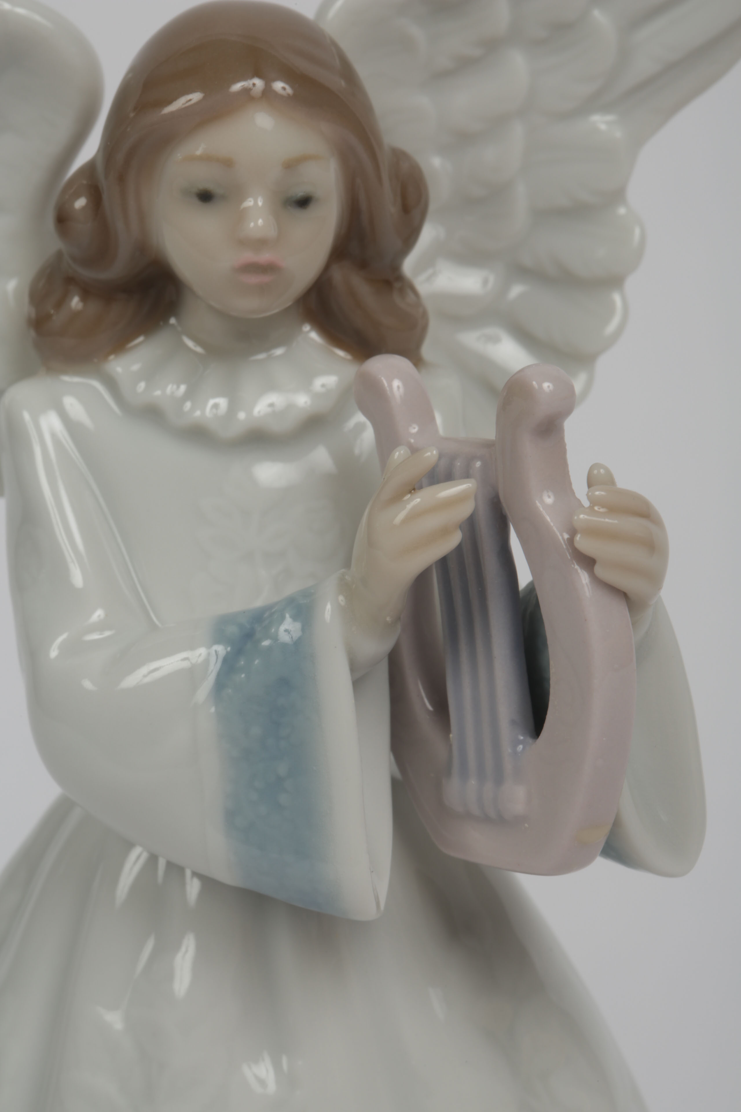 Lladró "Heavenly Harpist" Porcelain Figurine