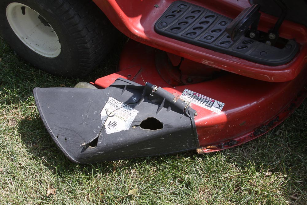 Toro LX420 Twin Cam Riding Lawn Mower