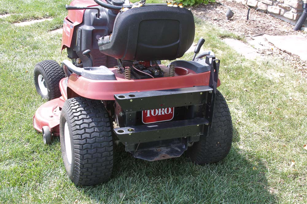Toro LX420 Twin Cam Riding Lawn Mower