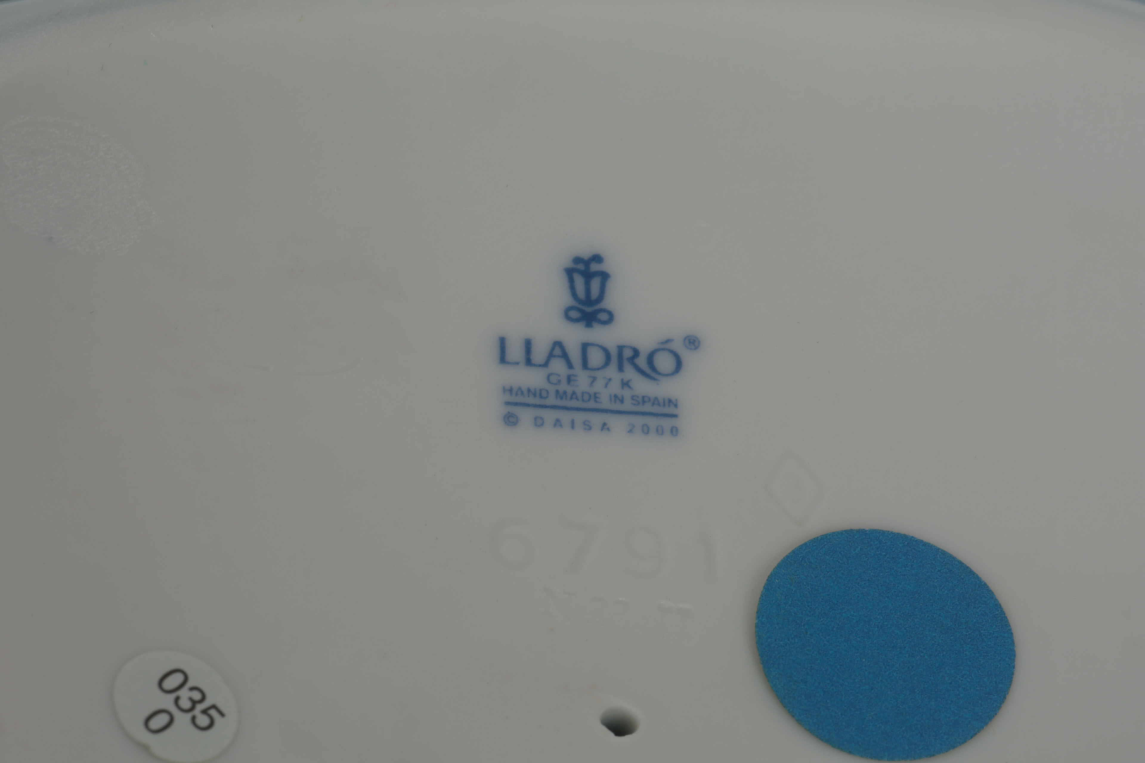 Lladró "Taking A Snooze" Porcelain Figurine