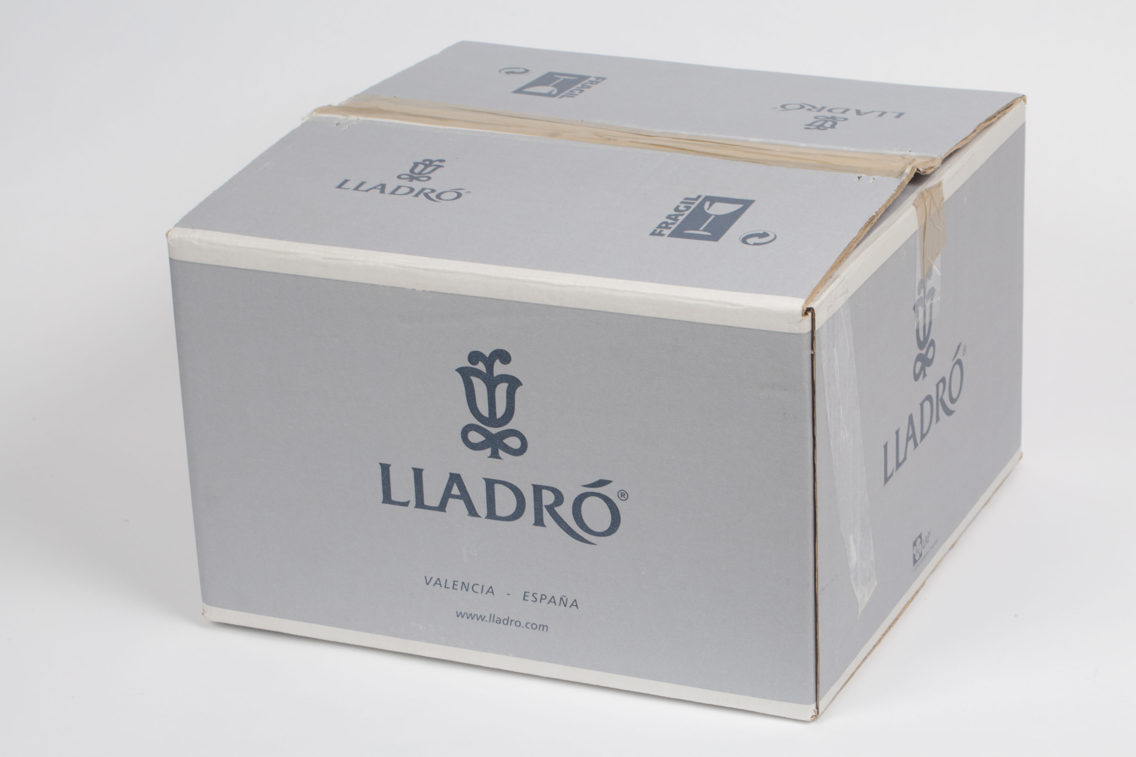Lladró "An Afternoon Nap" Porcelain Figurine