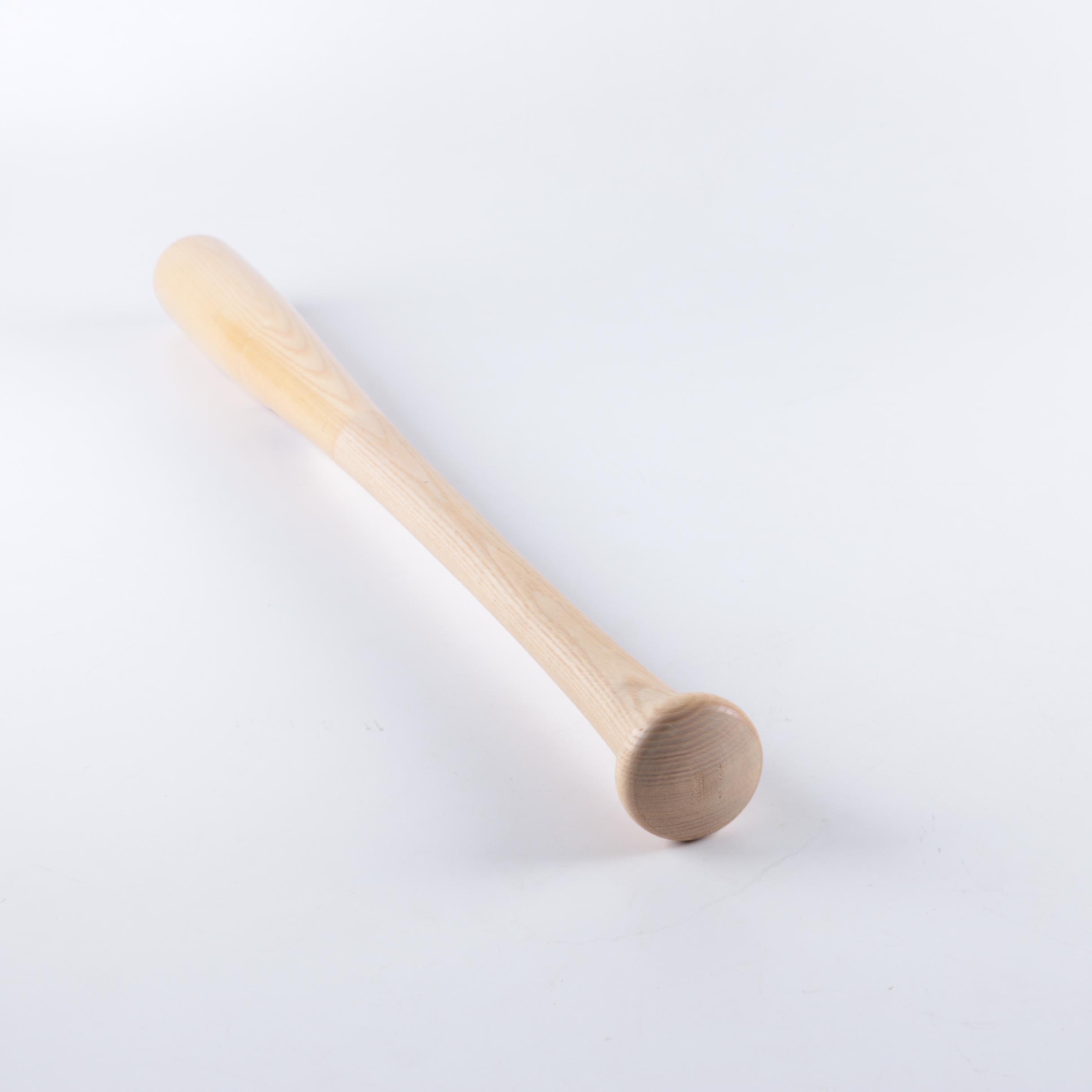 Louisville Slugger Baseball Bat with Hank Aaron Etched Reproduction Signature