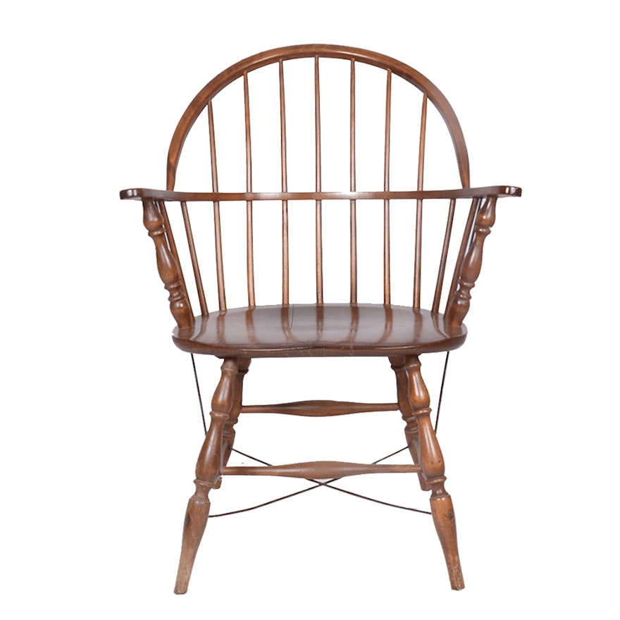 Windsor Style Captain's Chair