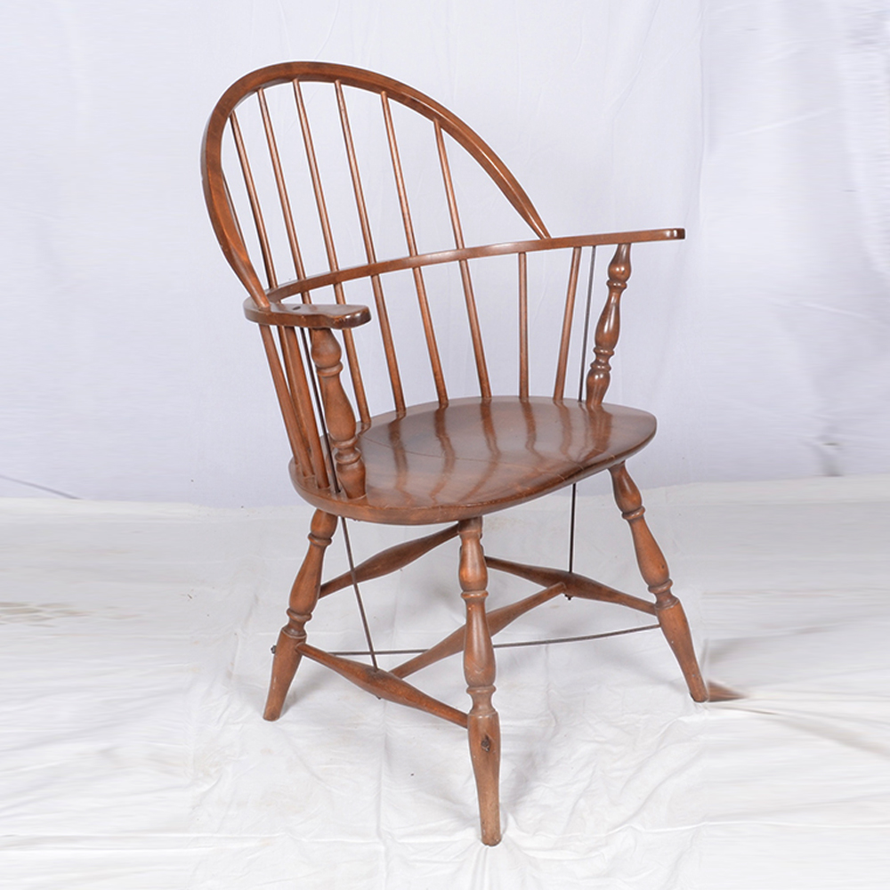 Windsor Style Captain's Chair