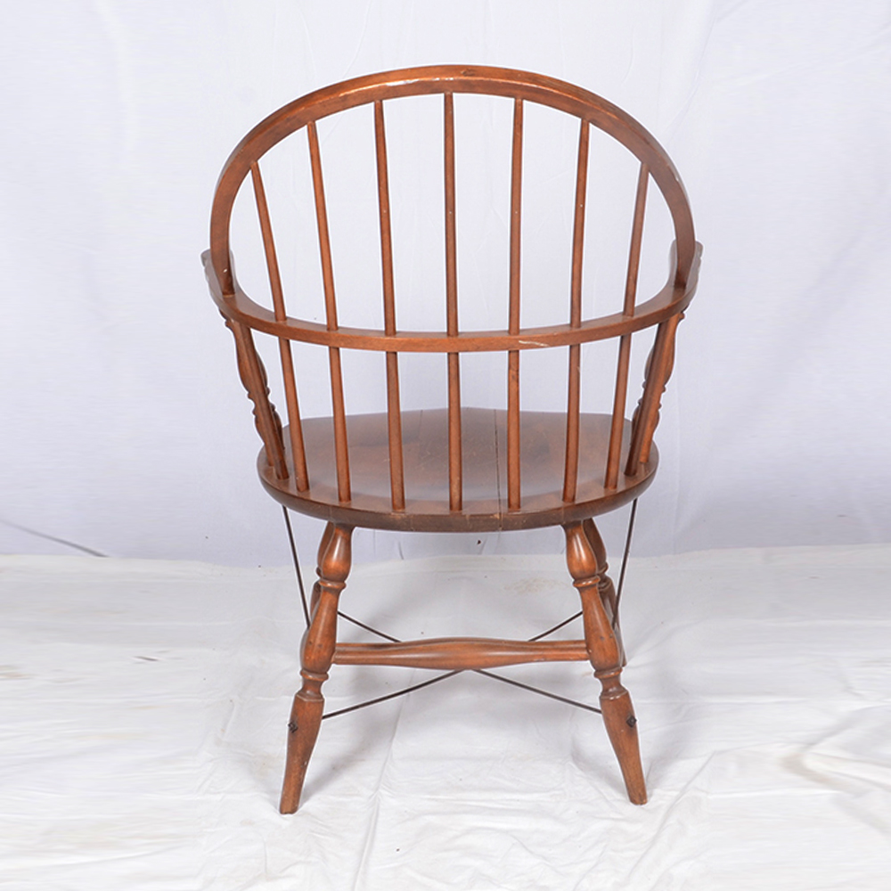 Windsor Style Captain's Chair