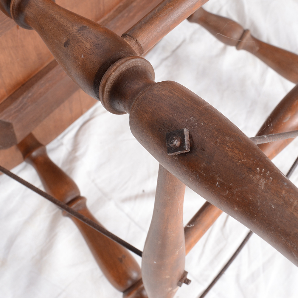 Windsor Style Captain's Chair