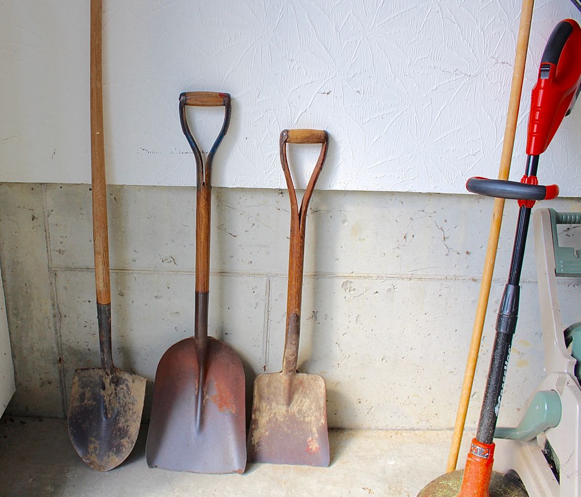 Lawn & Garden Equipment