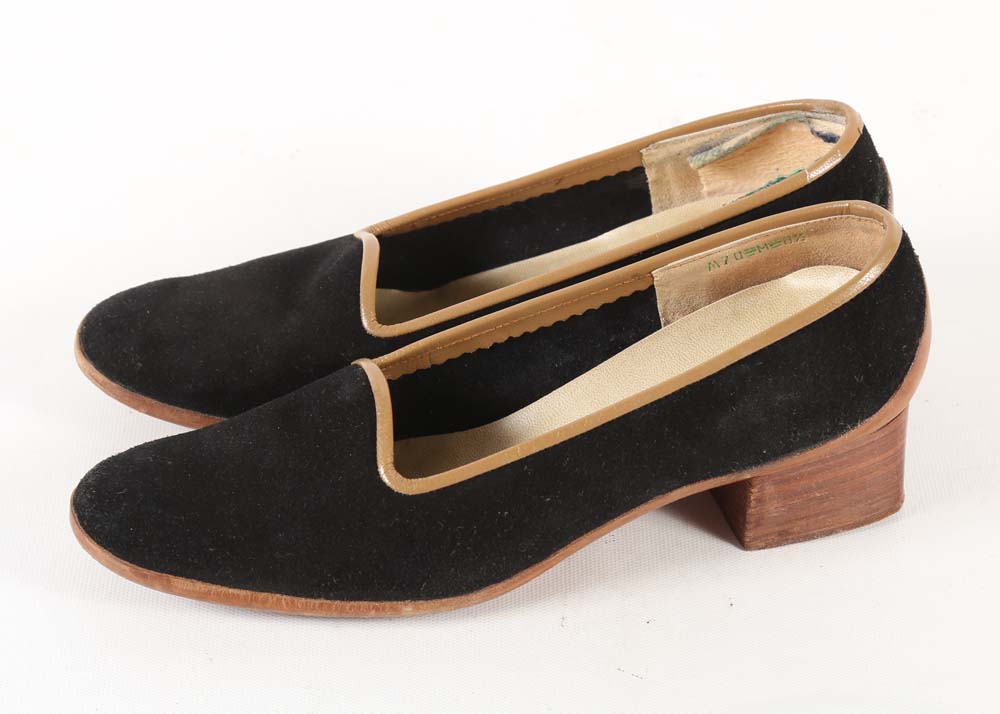 Vintage Mikelos of Athens Black Suede Leather Pumps