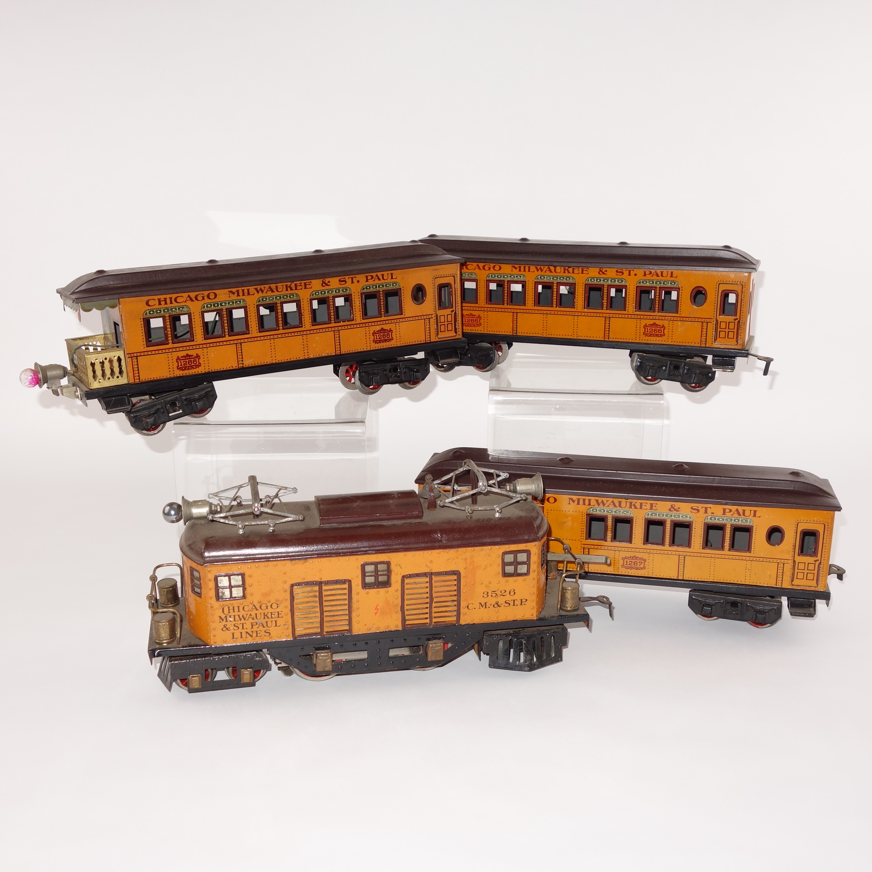 1920s German Gubruder Bing Train Cars