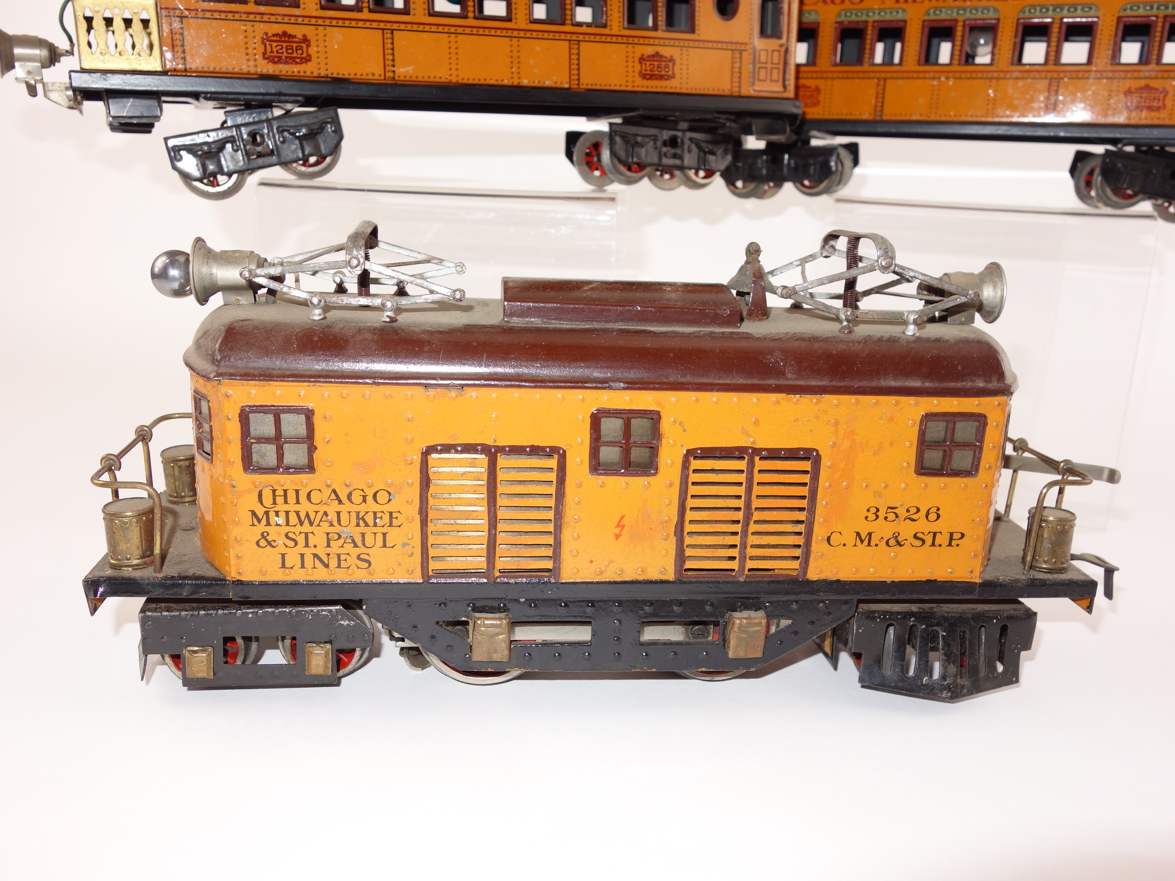 1920s German Gubruder Bing Train Cars