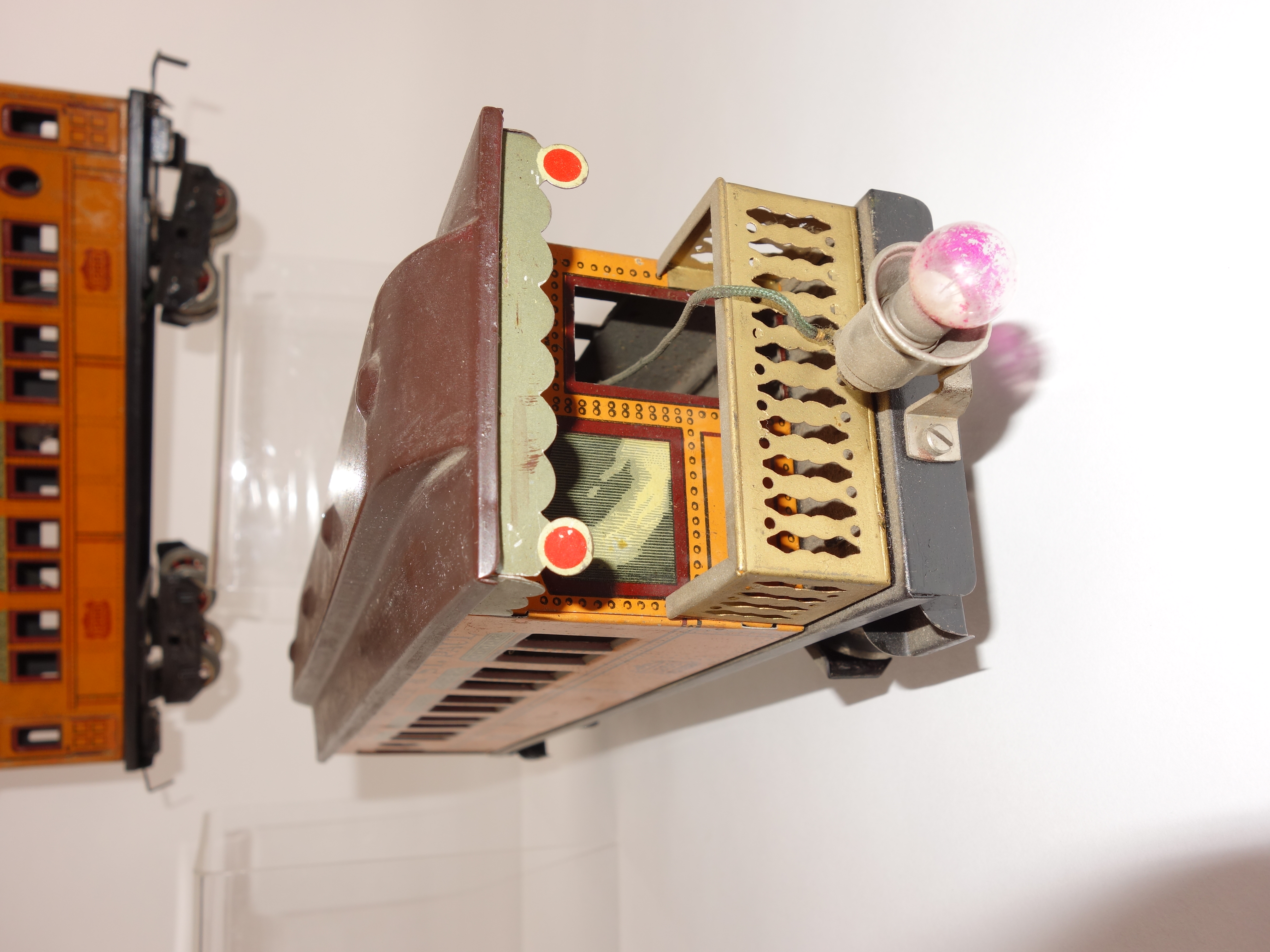 1920s German Gubruder Bing Train Cars