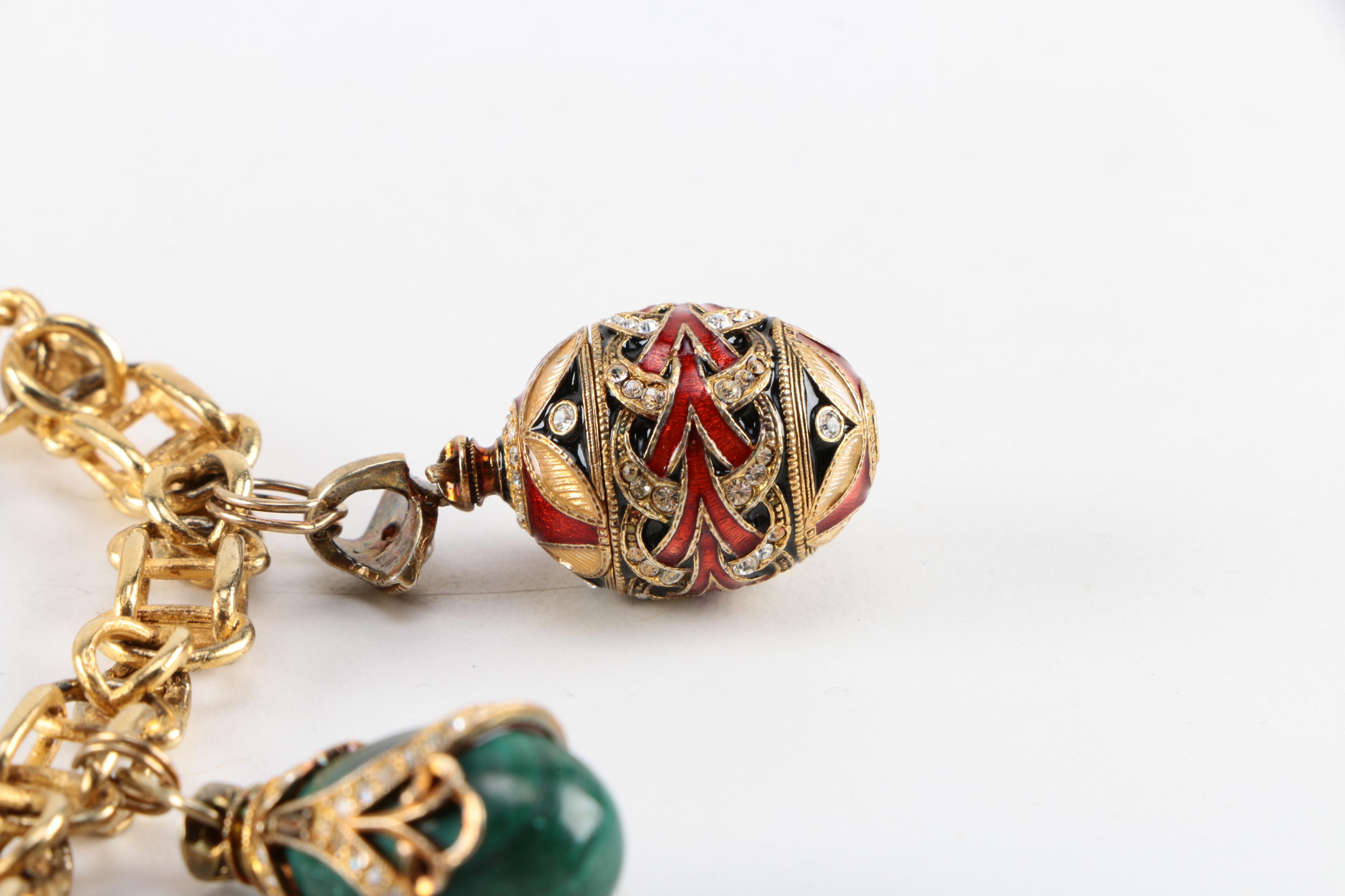 Gold Tone Necklace with Dangle Accents