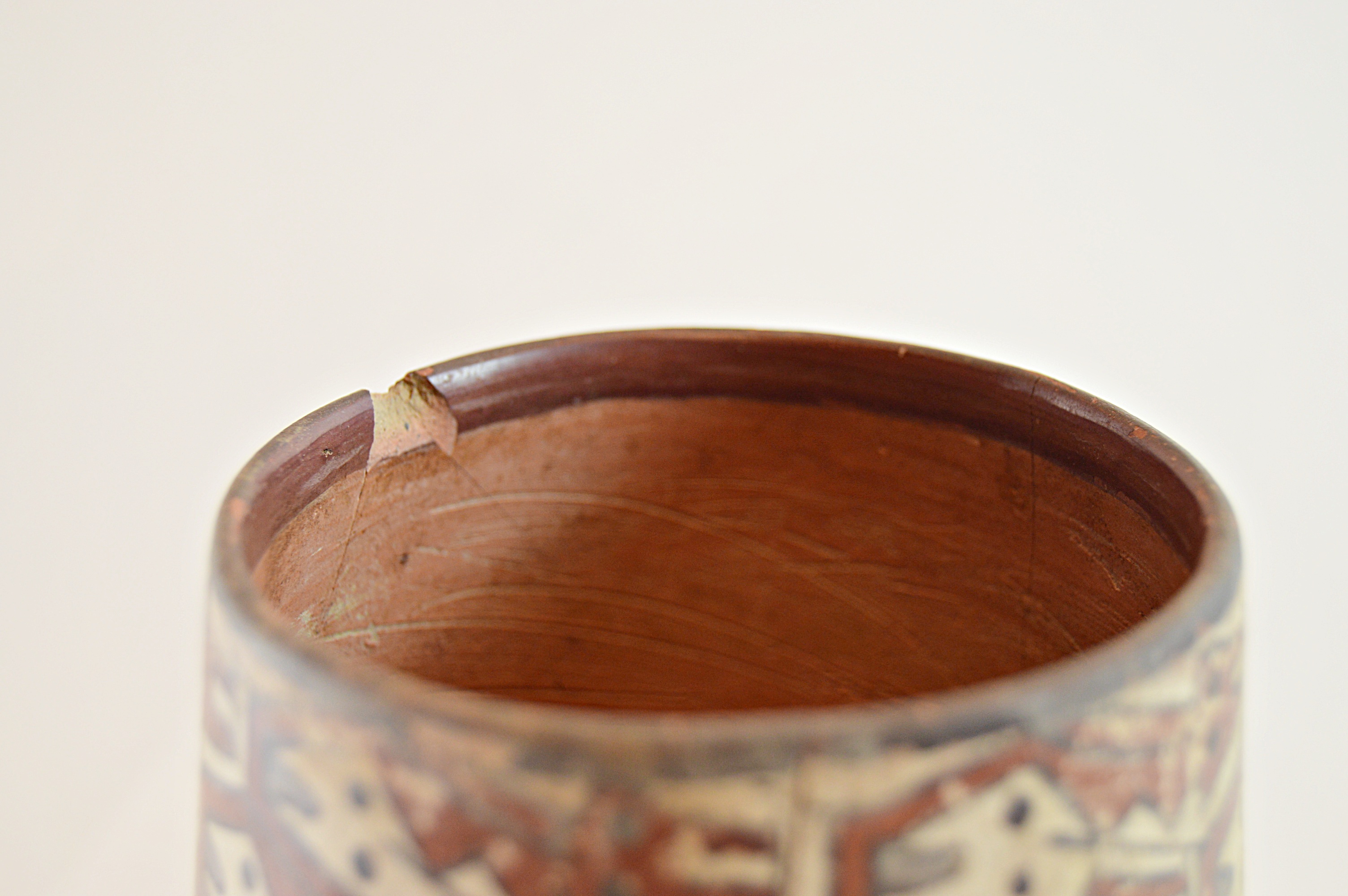 Pre Columbian Peruvian Nazca Pottery Vase