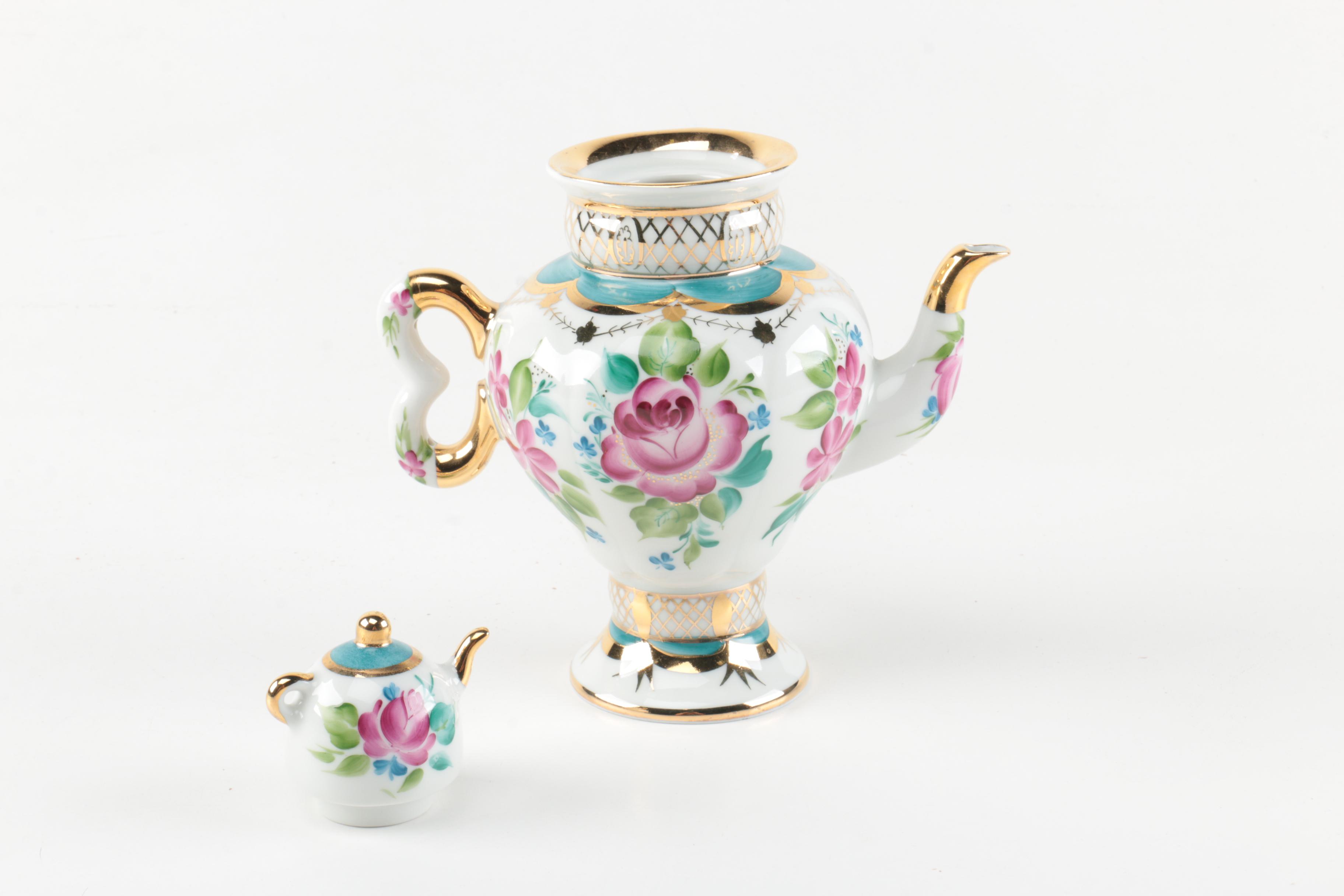 Floral Porcelain Teapot