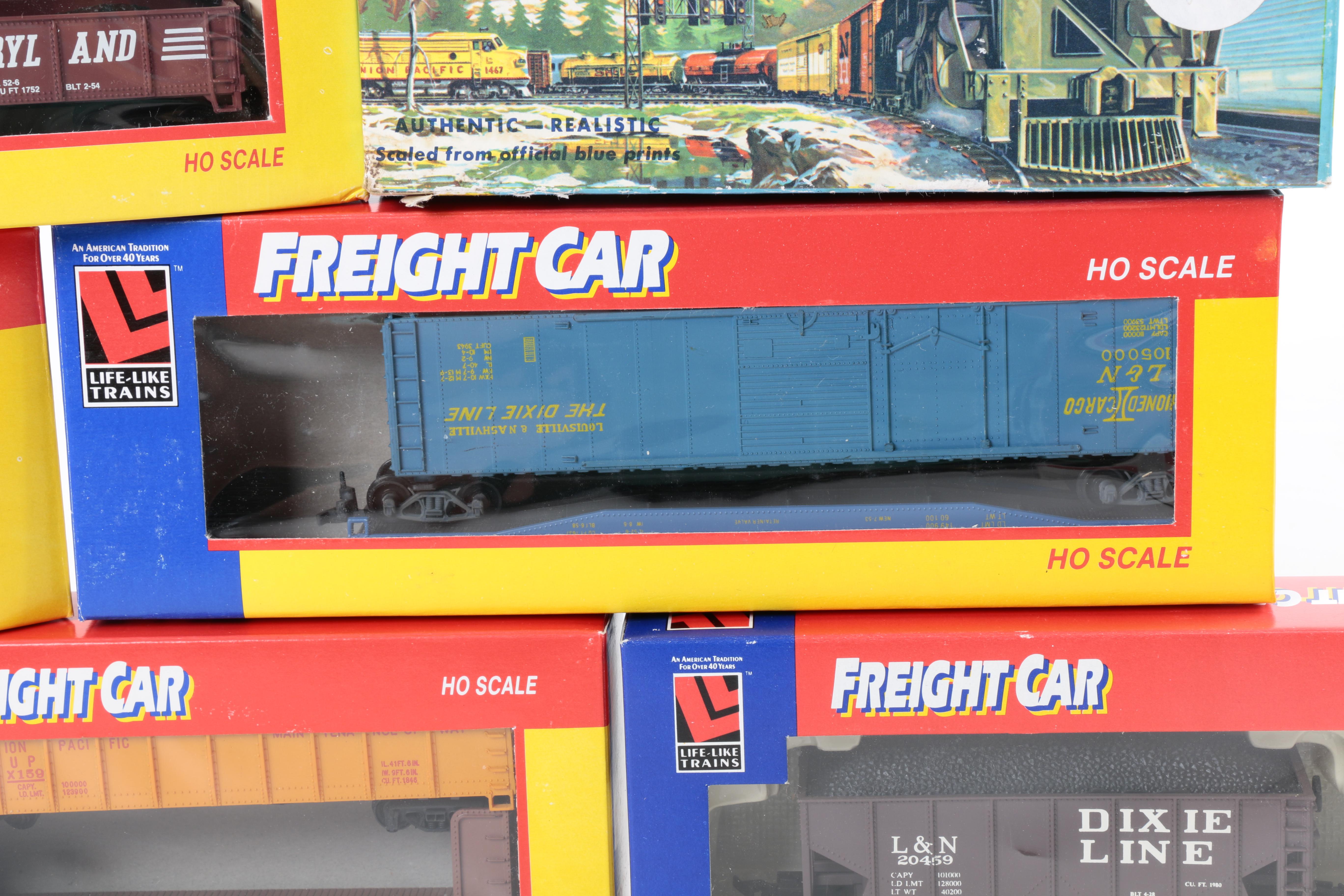 HO and N Scale Model Train Cars
