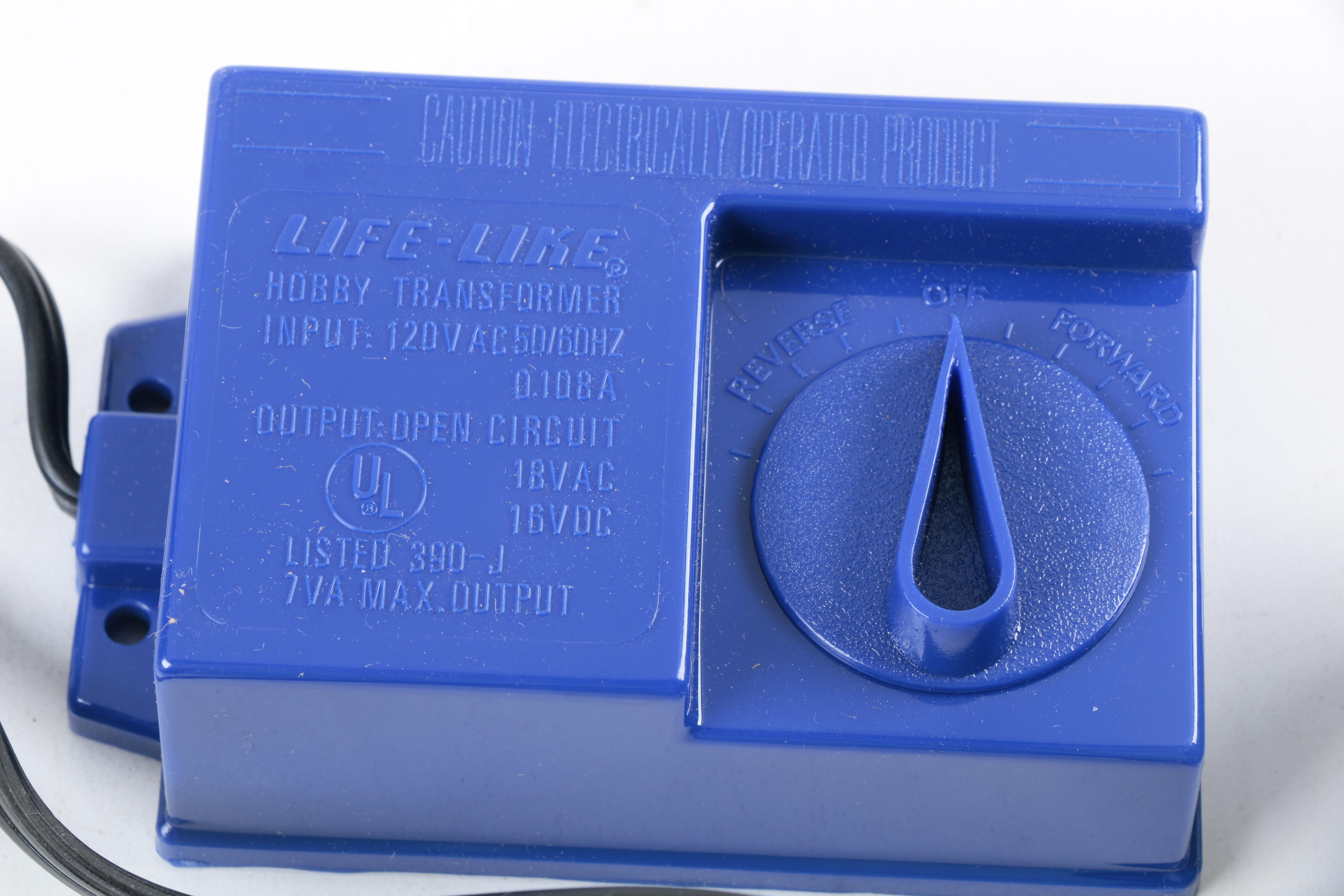 HO and N Scale Model Train Cars