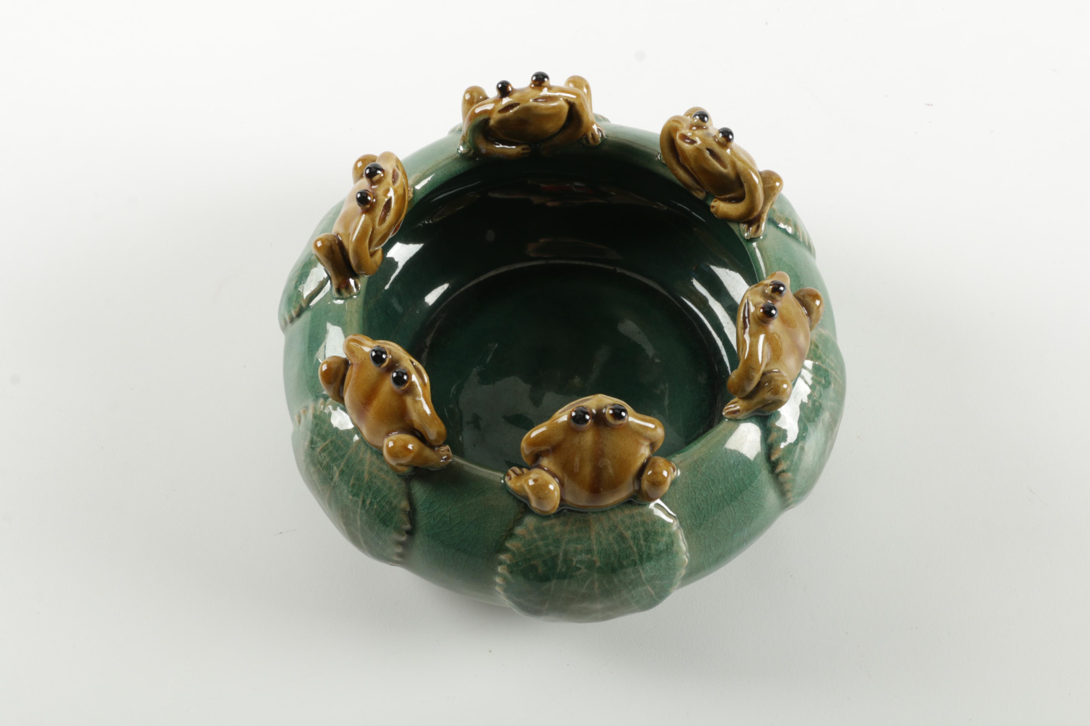 Handmade Frog Motif Ceramic Bowl