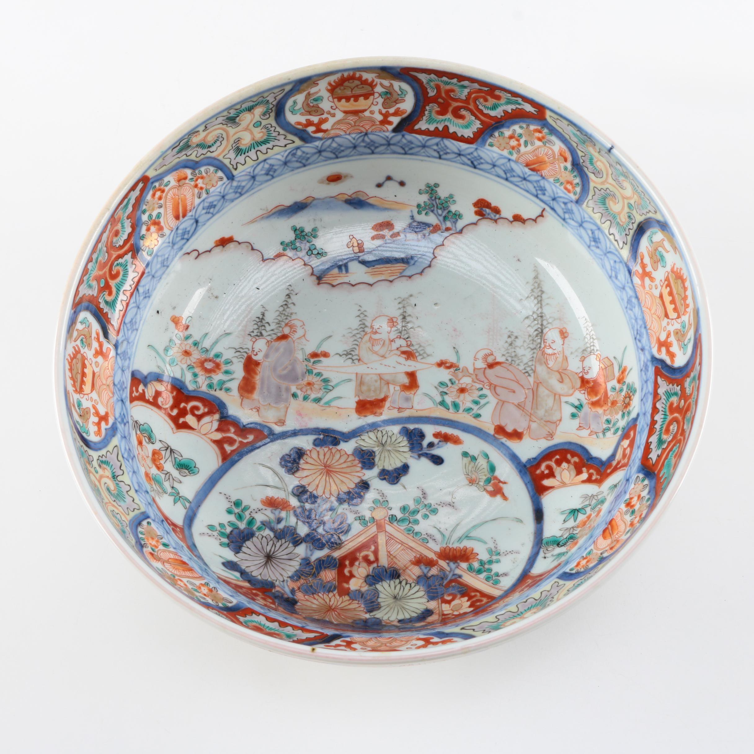 East Asian Imari Palette Ceramic Bowl and Wooden Base