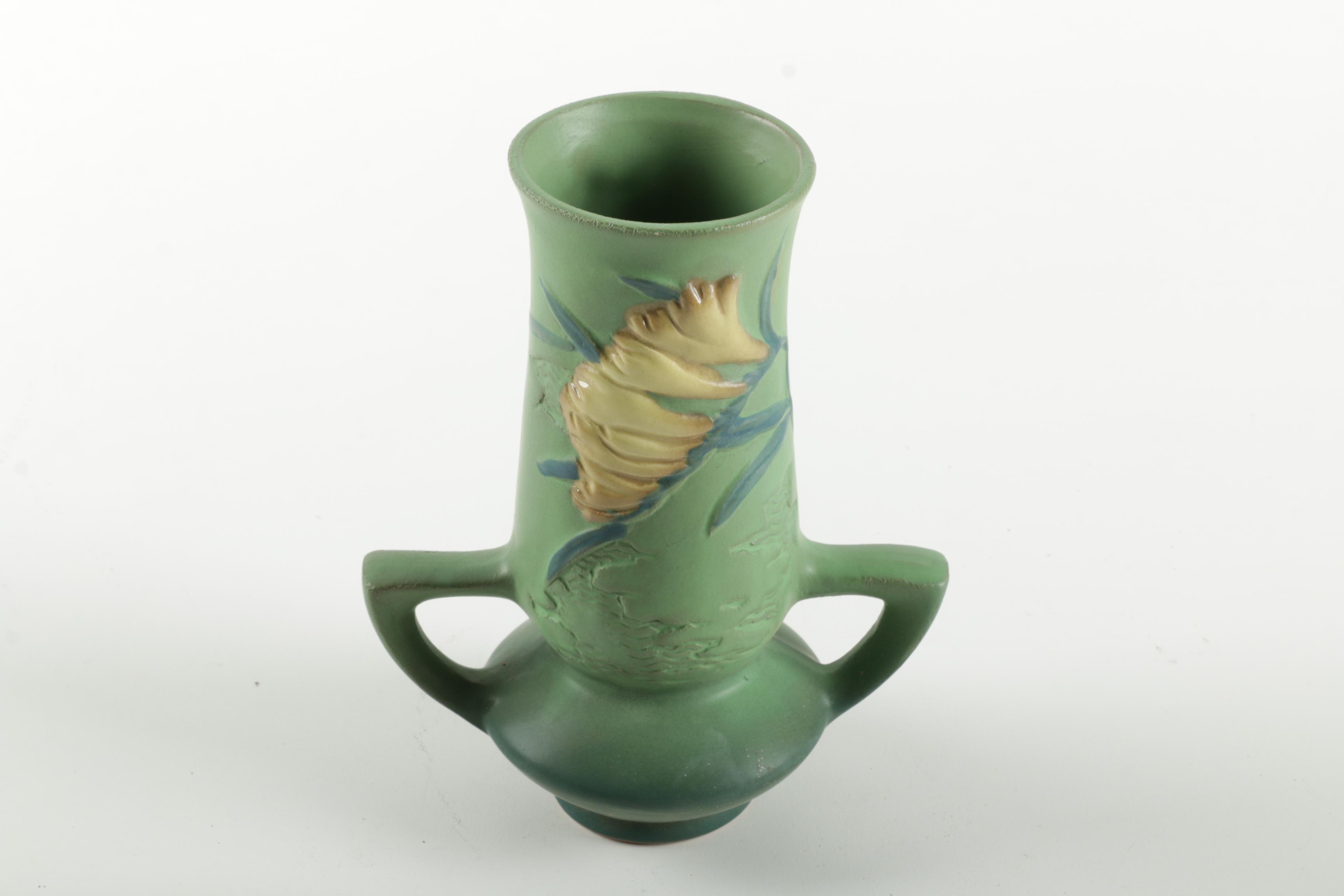 Reproduction Chinese Roseville Vase "Freesia" Pattern