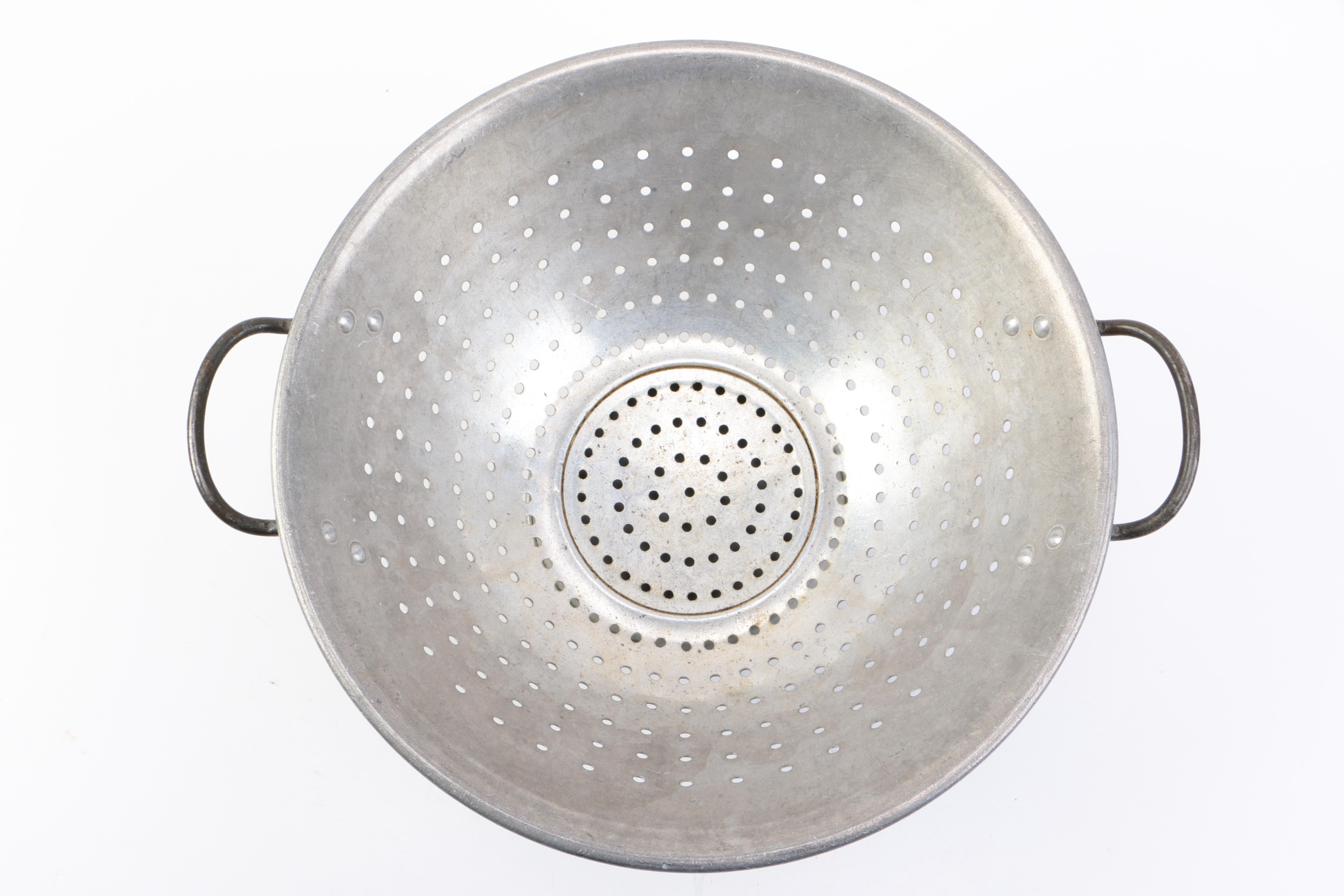 Assortment of Kitchen Wares