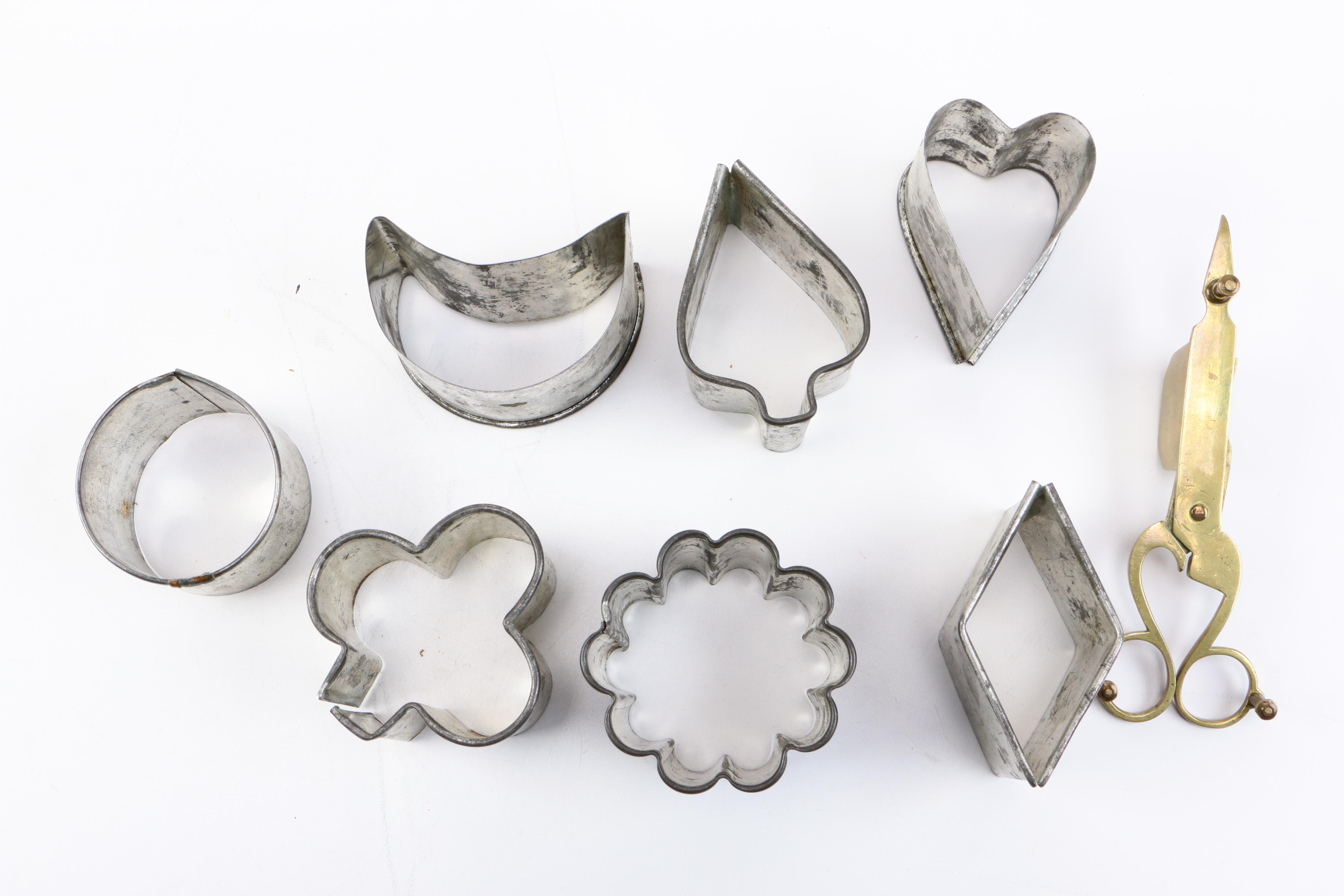 Assortment of Kitchen Wares