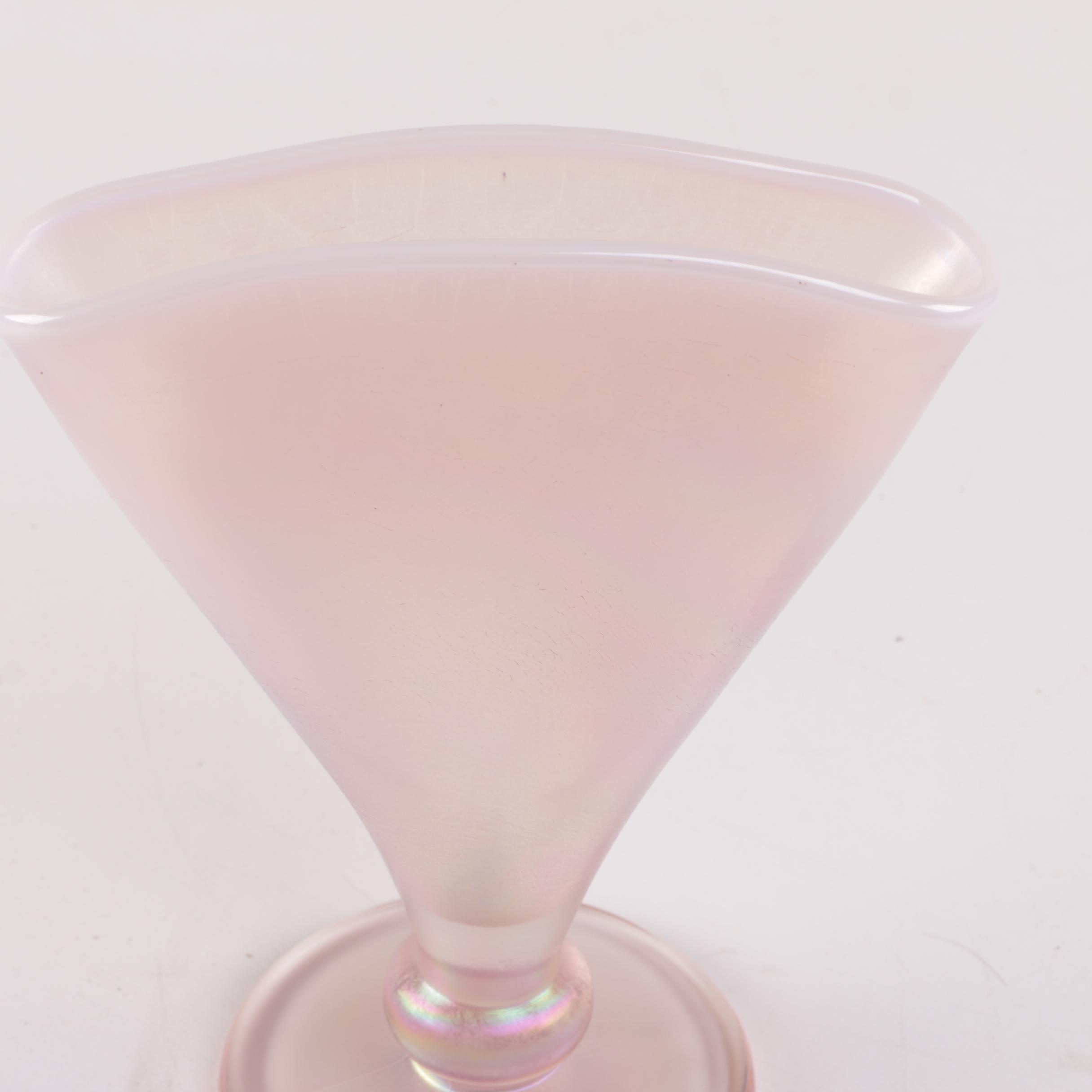 Fenton Irridescent Rose Stretched Fan Vase
