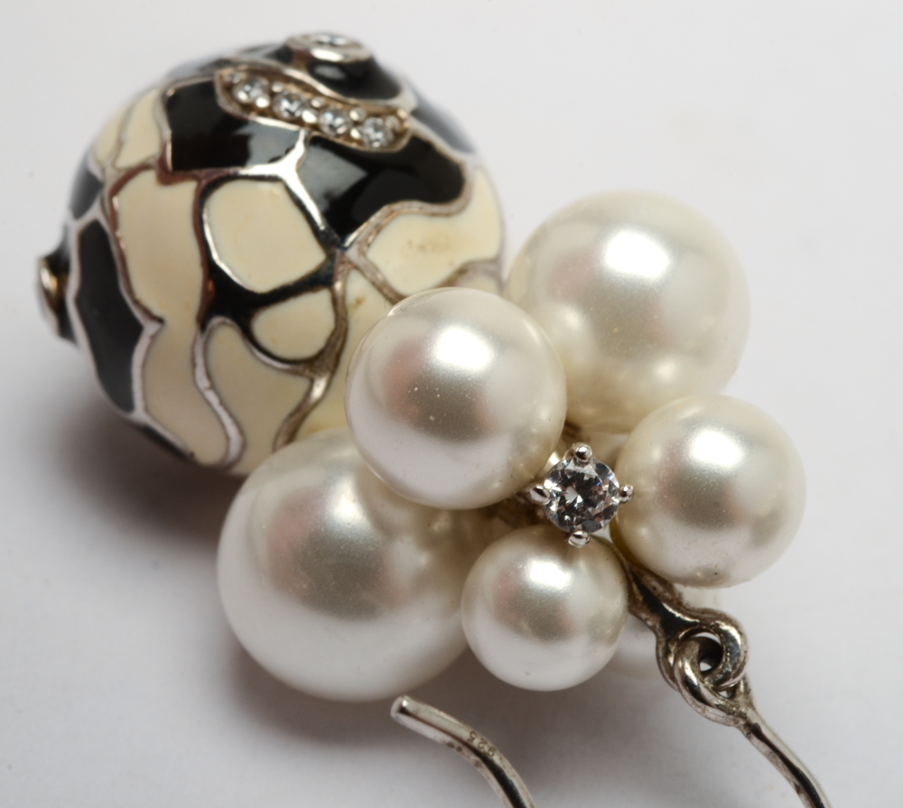 Belle Étoile Enameled on Sterling Silver Ring and Pierced Dangle Earrings