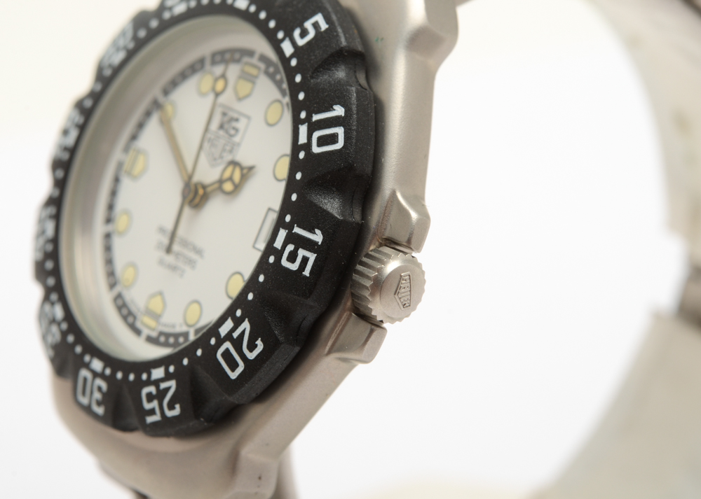 TAG Heuer Professional 200 Meters Quartz Swiss Made Watch