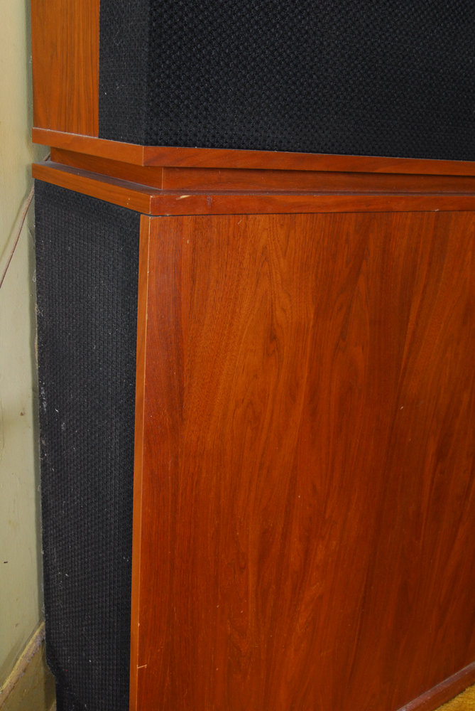 Pair of Vintage Klipschorn K-B-WL Floor Standing Corner Horn Speakers