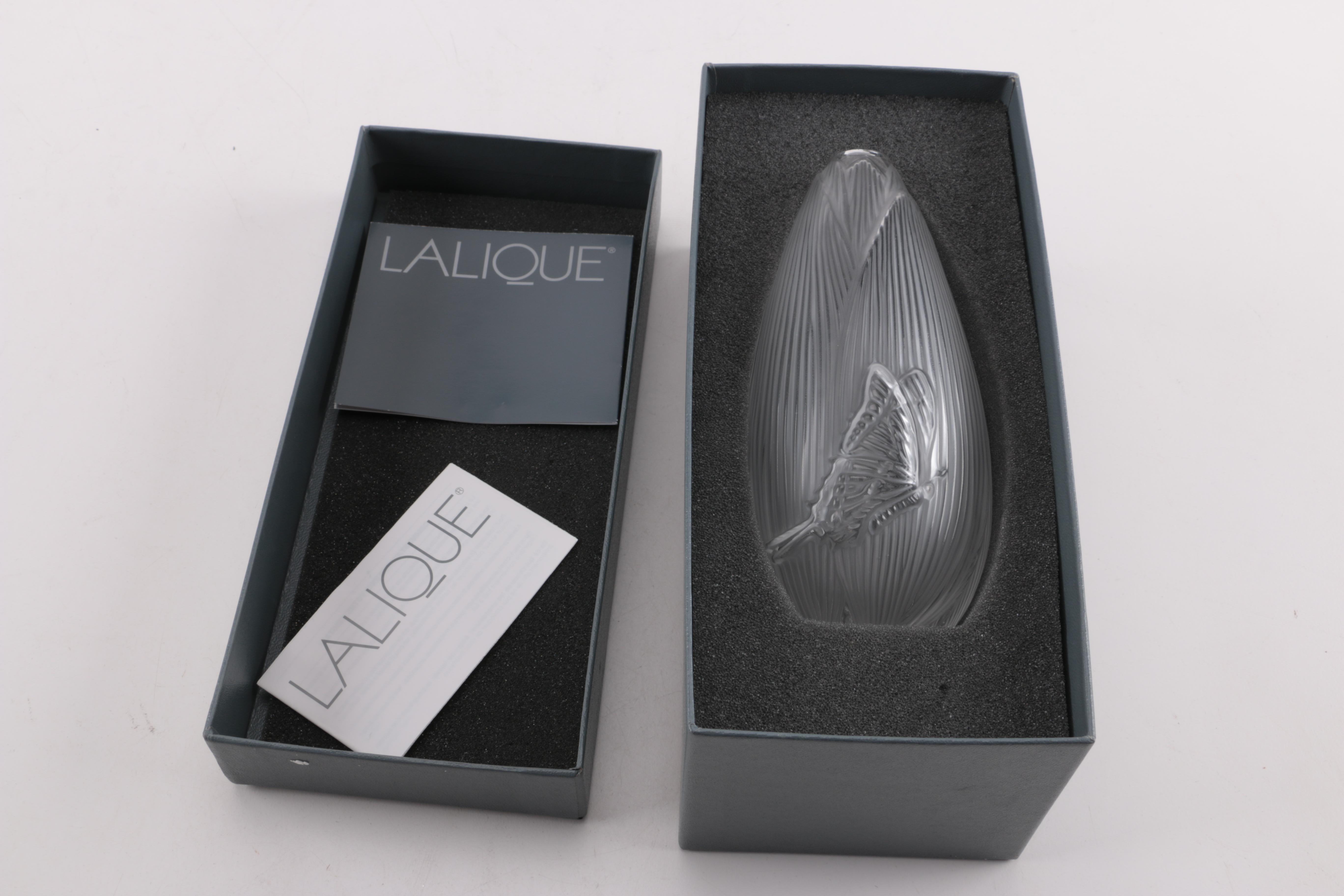 Lalique Crystal "Coeur de Fleur" Butterfly Vase