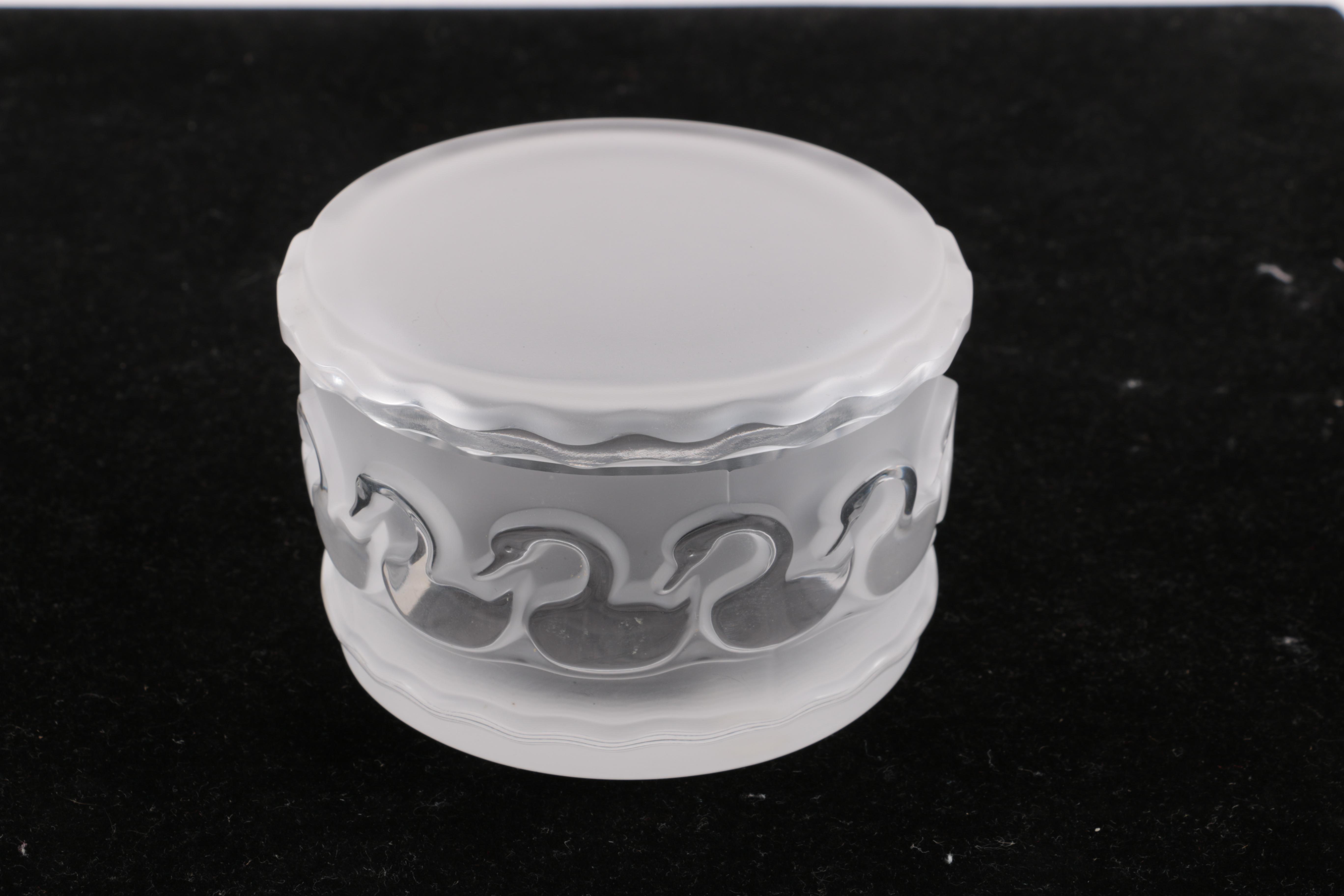 Lalique Crystal Swan Lidded Box