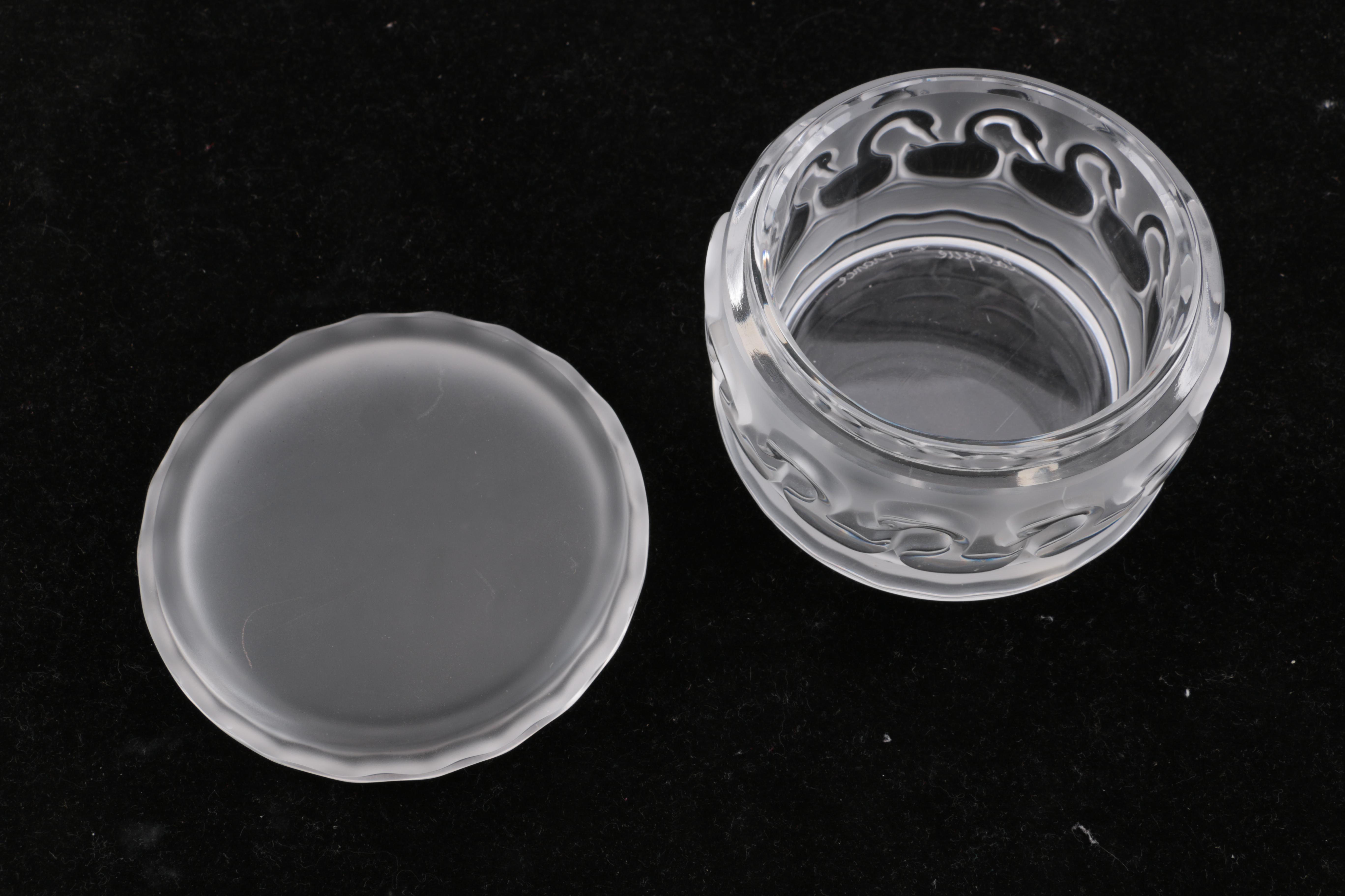 Lalique Crystal Swan Lidded Box