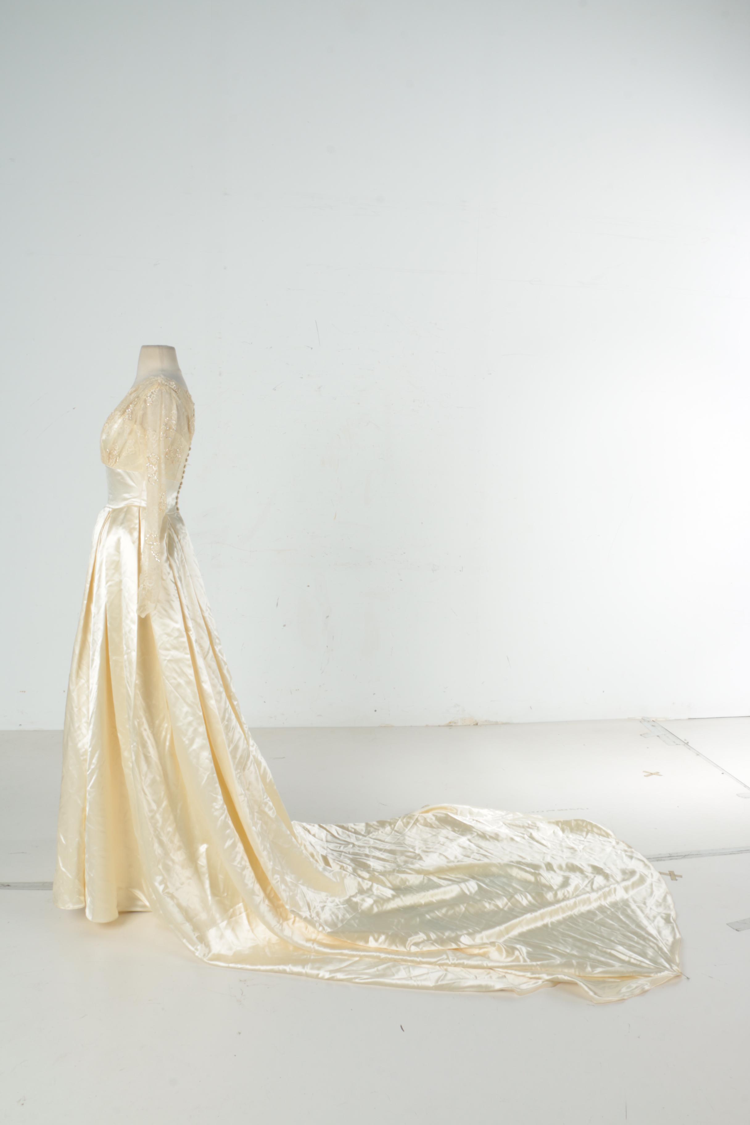 Circa 1950s Vintage Wedding Dress