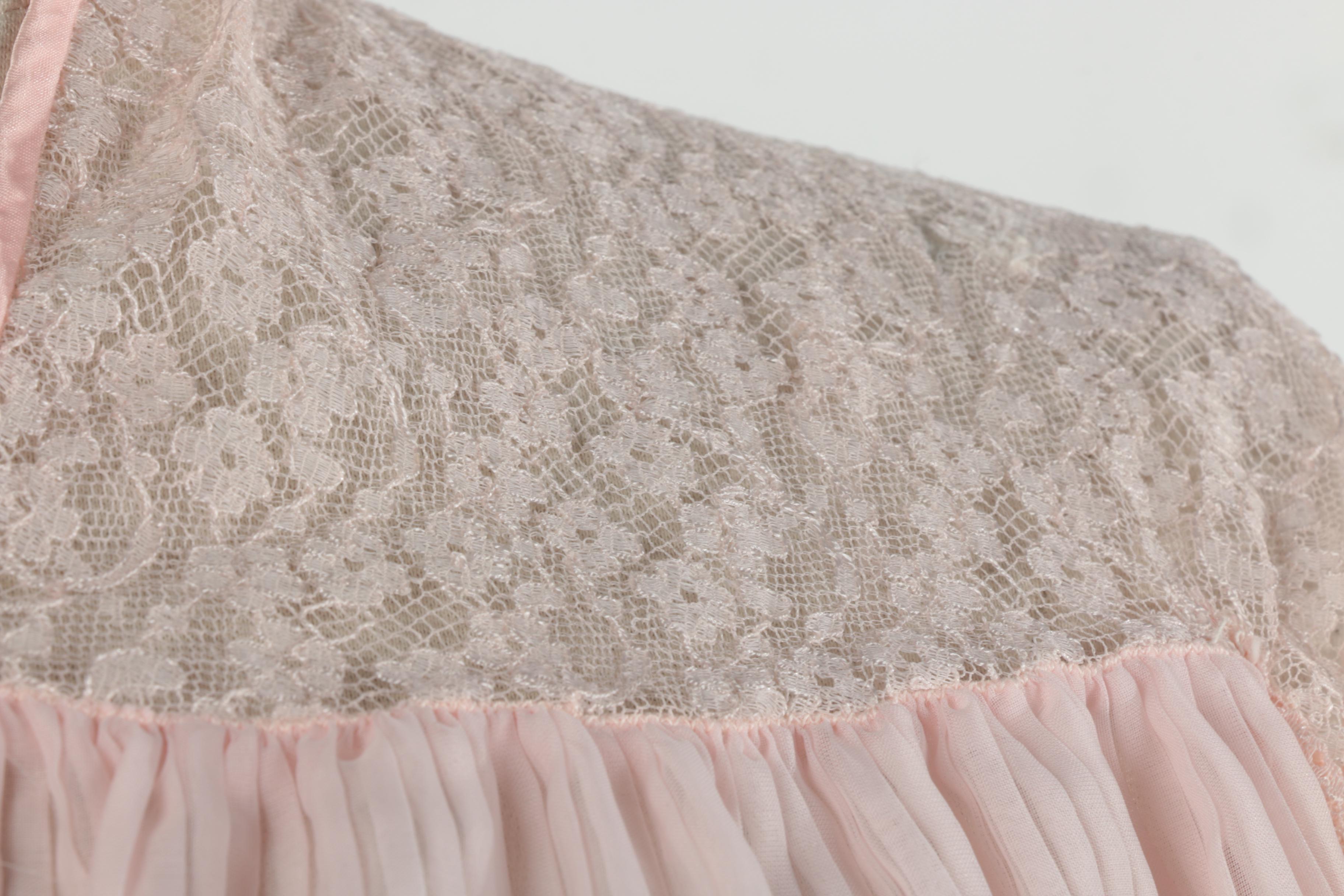 Vintage Ariel Barbizon Light Pink Crystal Pleat Bed Jacket