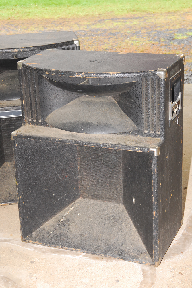 Pair Of Peavey SP-3 Precision Transducer Speakers